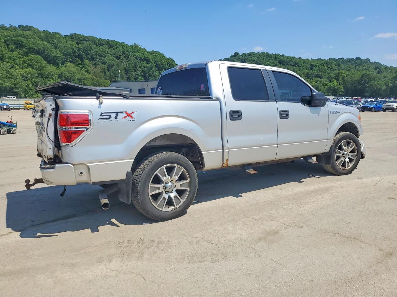 2014 Ford F150 Supercrew Silver vin: 1FTFW1EF4EKF71143