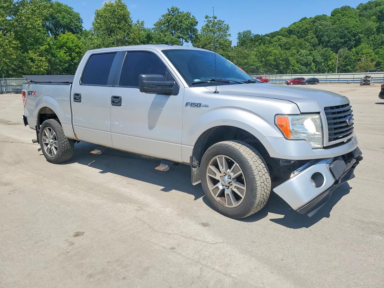 2014 Ford F150 Supercrew Silver vin: 1FTFW1EF4EKF71143