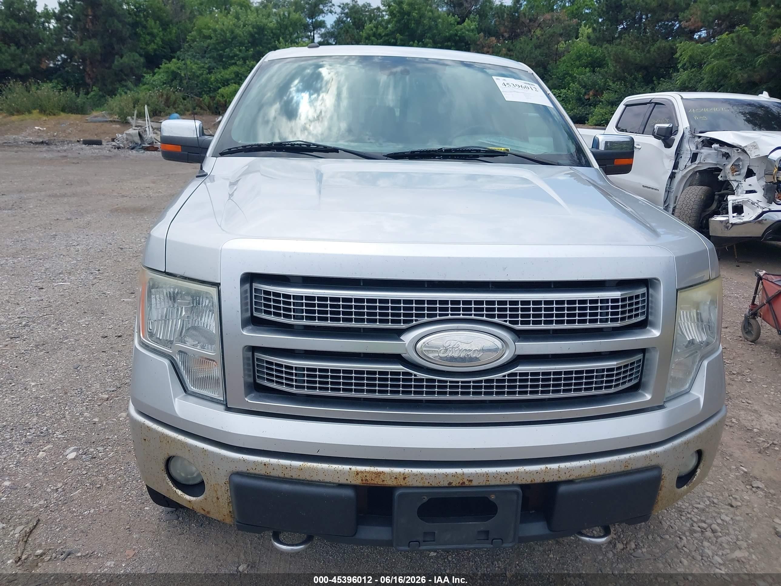 2011 Ford F-150 Platinum Серебряный vin: 1FTFW1EF5BFA49965