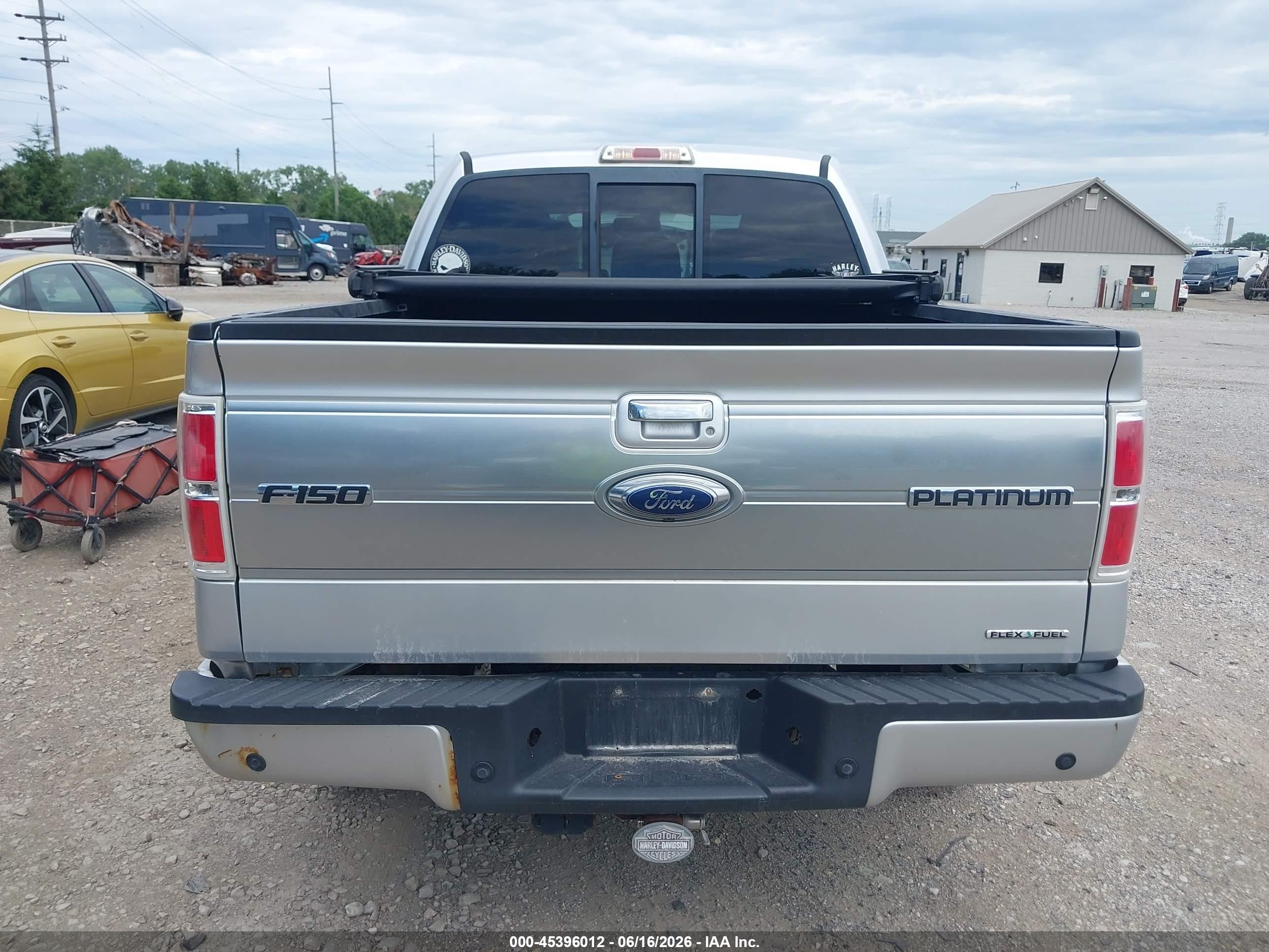 2011 Ford F-150 Platinum Серебряный vin: 1FTFW1EF5BFA49965