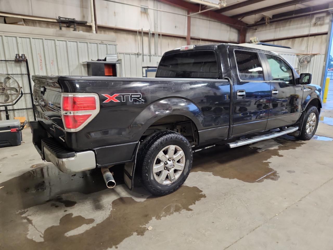 2013 Ford F150 Supercrew Black vin: 1FTFW1EF5DFB86262 Damage: Right Running Board, Aftermarket, Acceptable