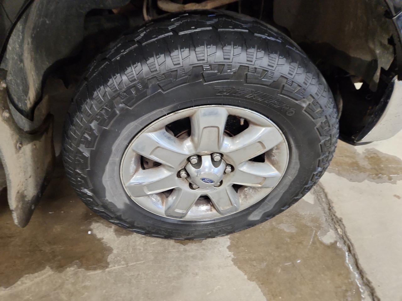 2013 Ford F150 Supercrew Black vin: 1FTFW1EF5DFB86262 Damage: Right Front Wheel, Curb Rash, 5 To 6 Inches