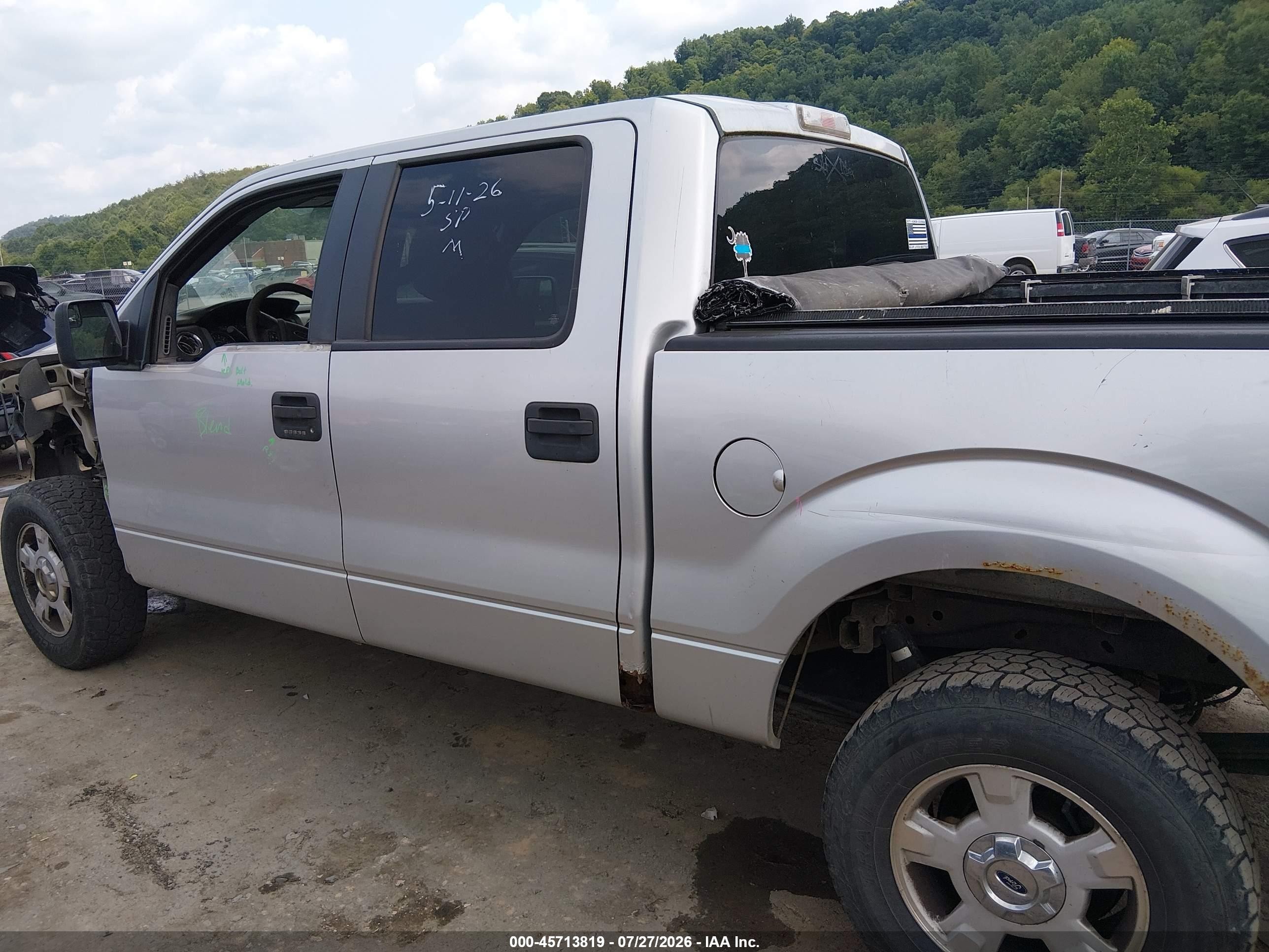 2014 Ford F-150 Xlt Серебряный vin: 1FTFW1EF5EFA31714