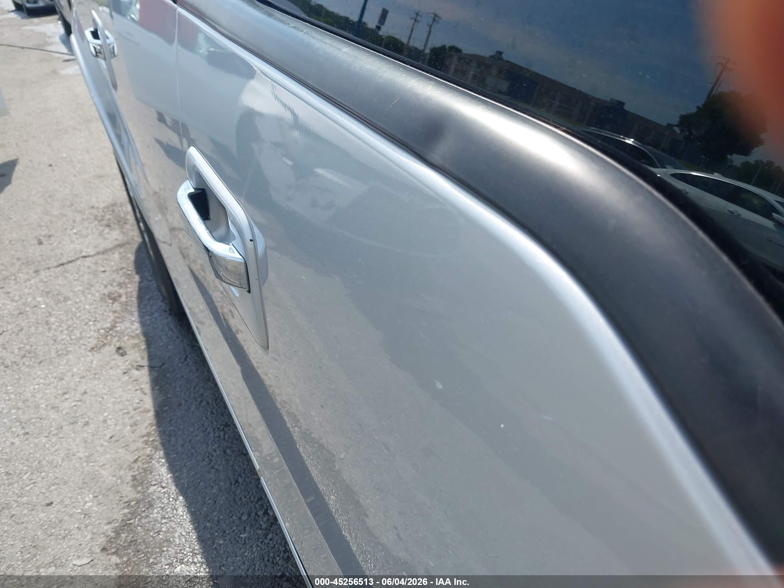 2014 Ford F-150 Platinum Серебряный vin: 1FTFW1EF5EFB69334