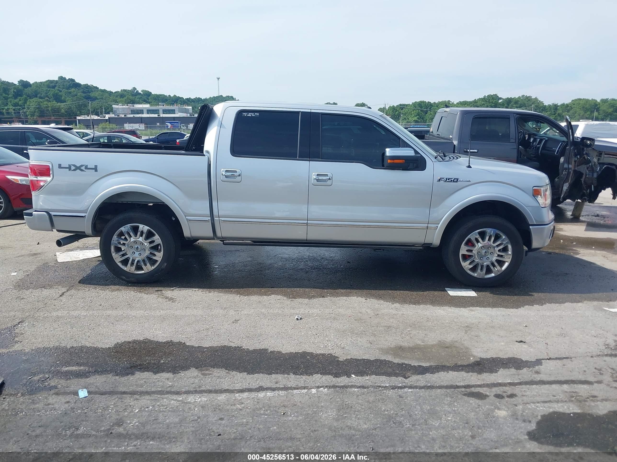 2014 Ford F-150 Platinum Серебряный vin: 1FTFW1EF5EFB69334