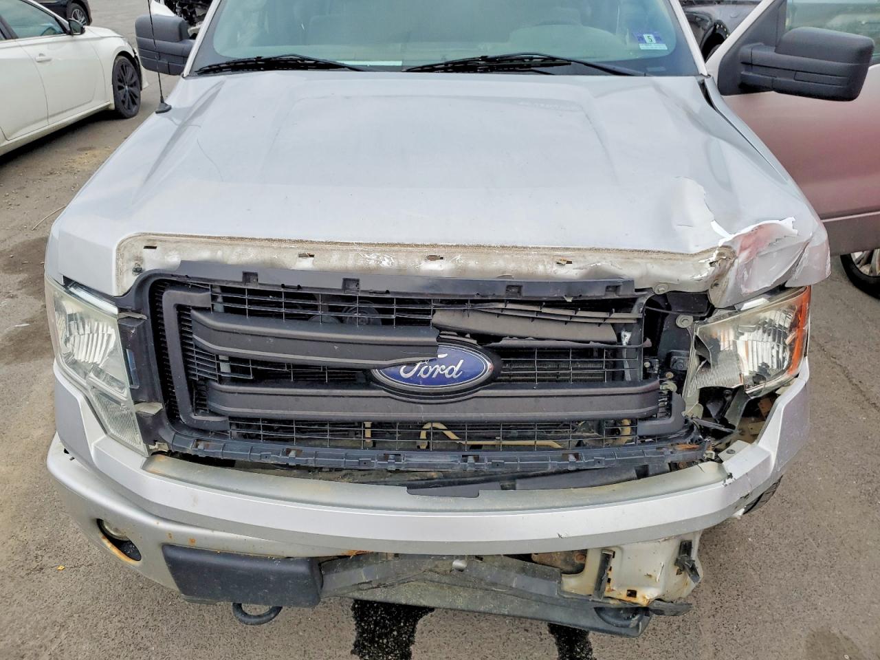 2014 Ford F150 Supercrew Серебряный vin: 1FTFW1EF5EKG40339