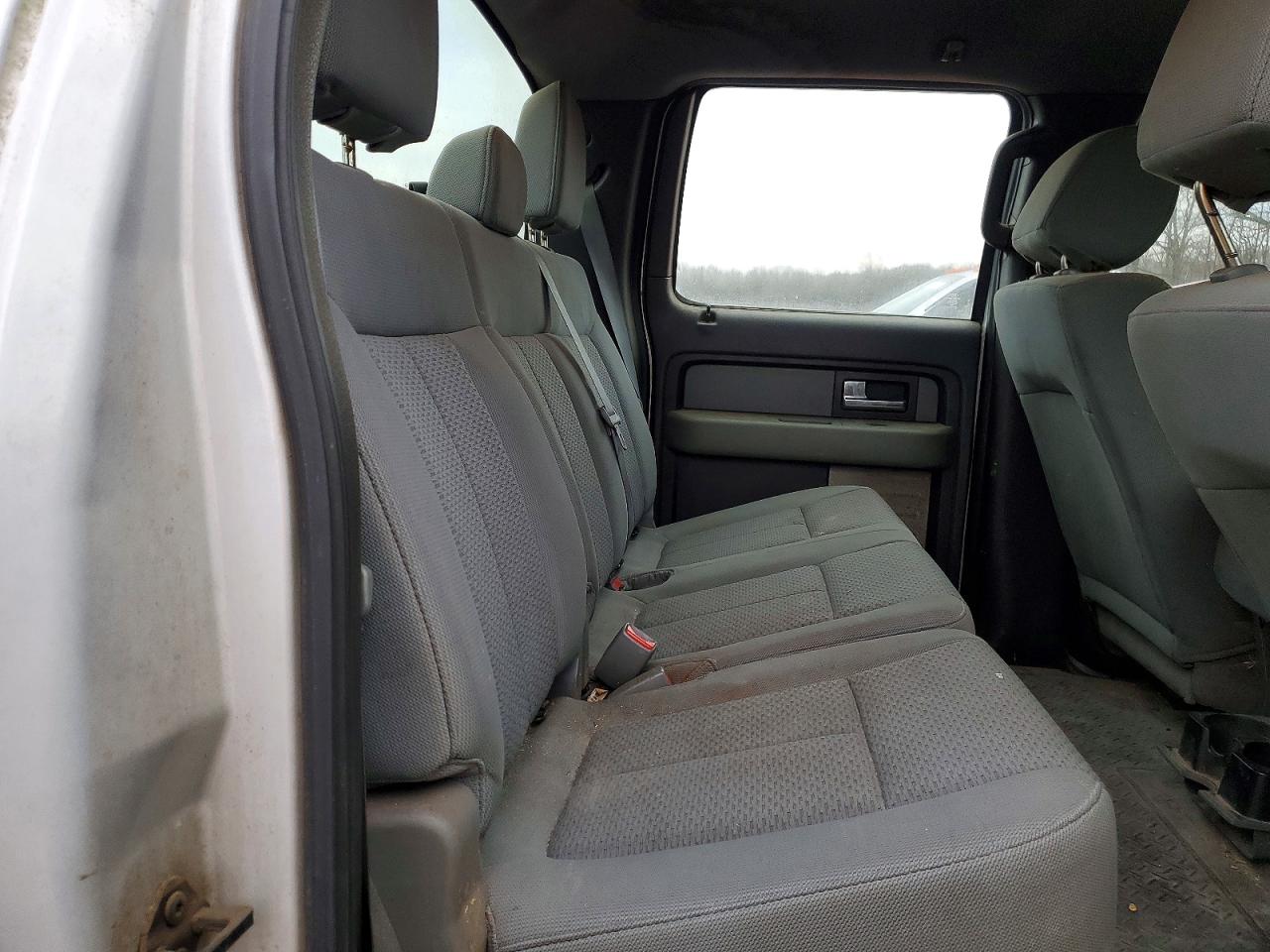 2014 Ford F150 Supercrew Серебряный vin: 1FTFW1EF5EKG40339