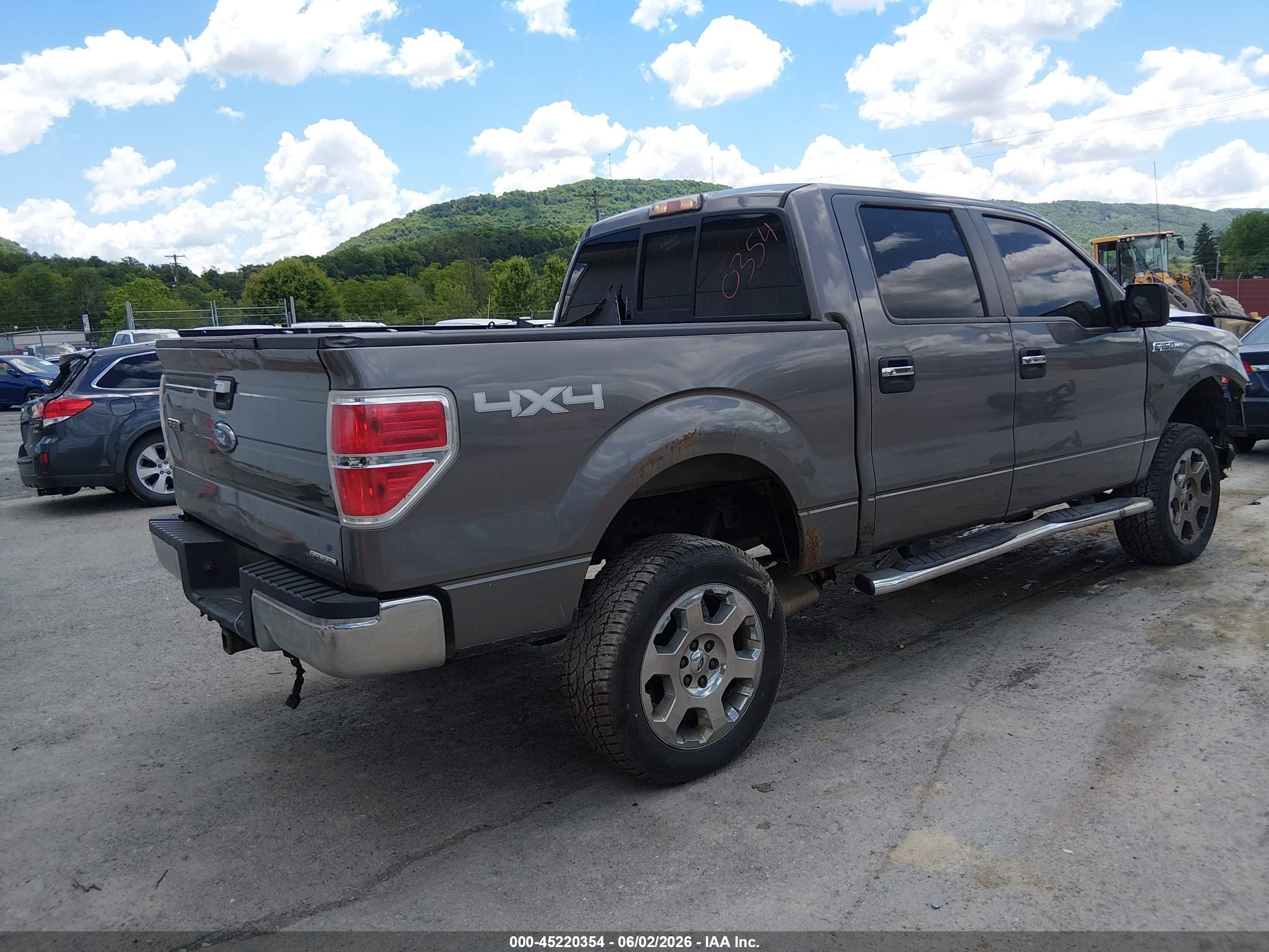 2011 Ford F-150 Xlt Серый vin: 1FTFW1EF6BFA18353
