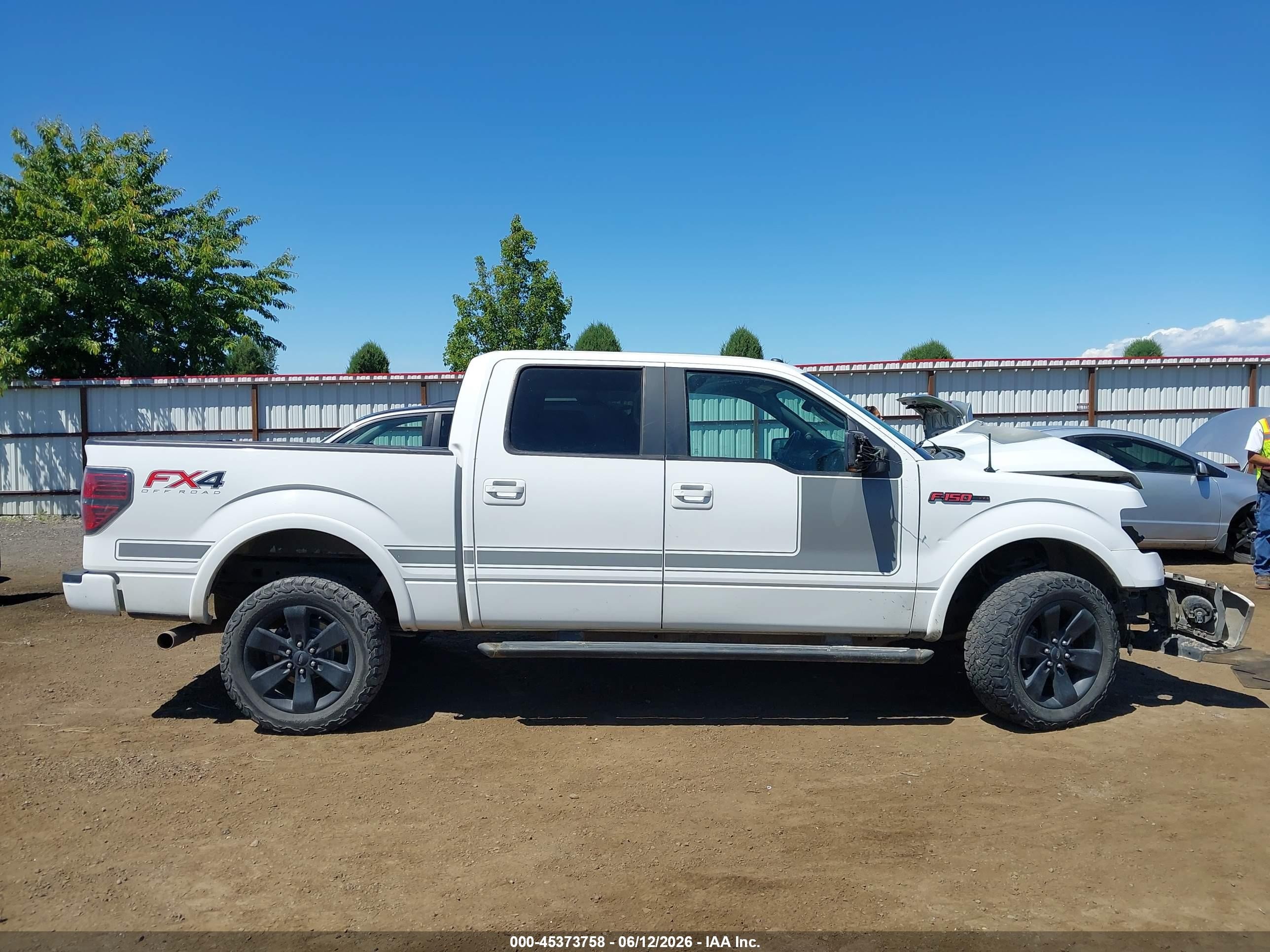 2013 Ford F-150 Fx4 White vin: 1FTFW1EF6DFB45767