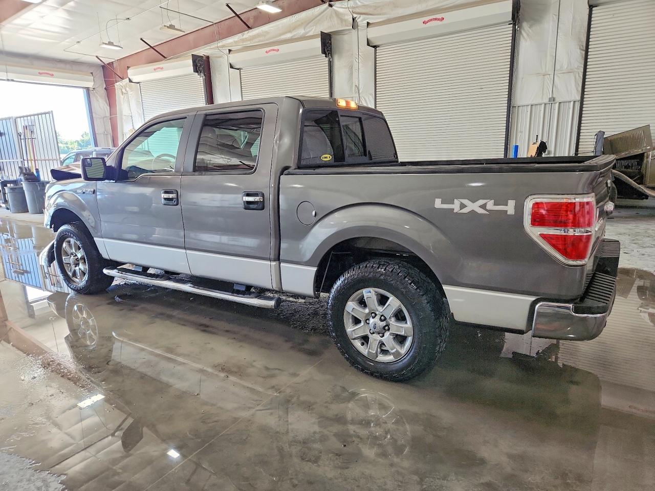 2013 Ford F150 Supercrew Gray vin: 1FTFW1EF6DKF76178