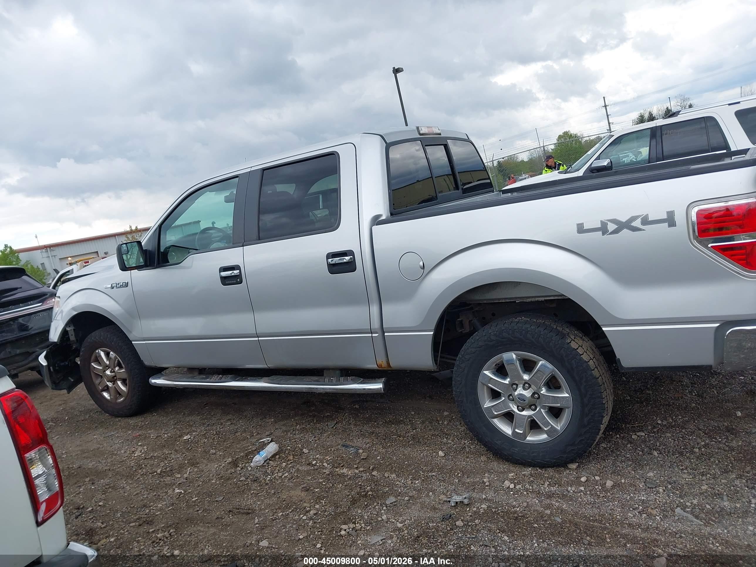 2014 Ford F-150 Xlt Silver vin: 1FTFW1EF6EFA10211