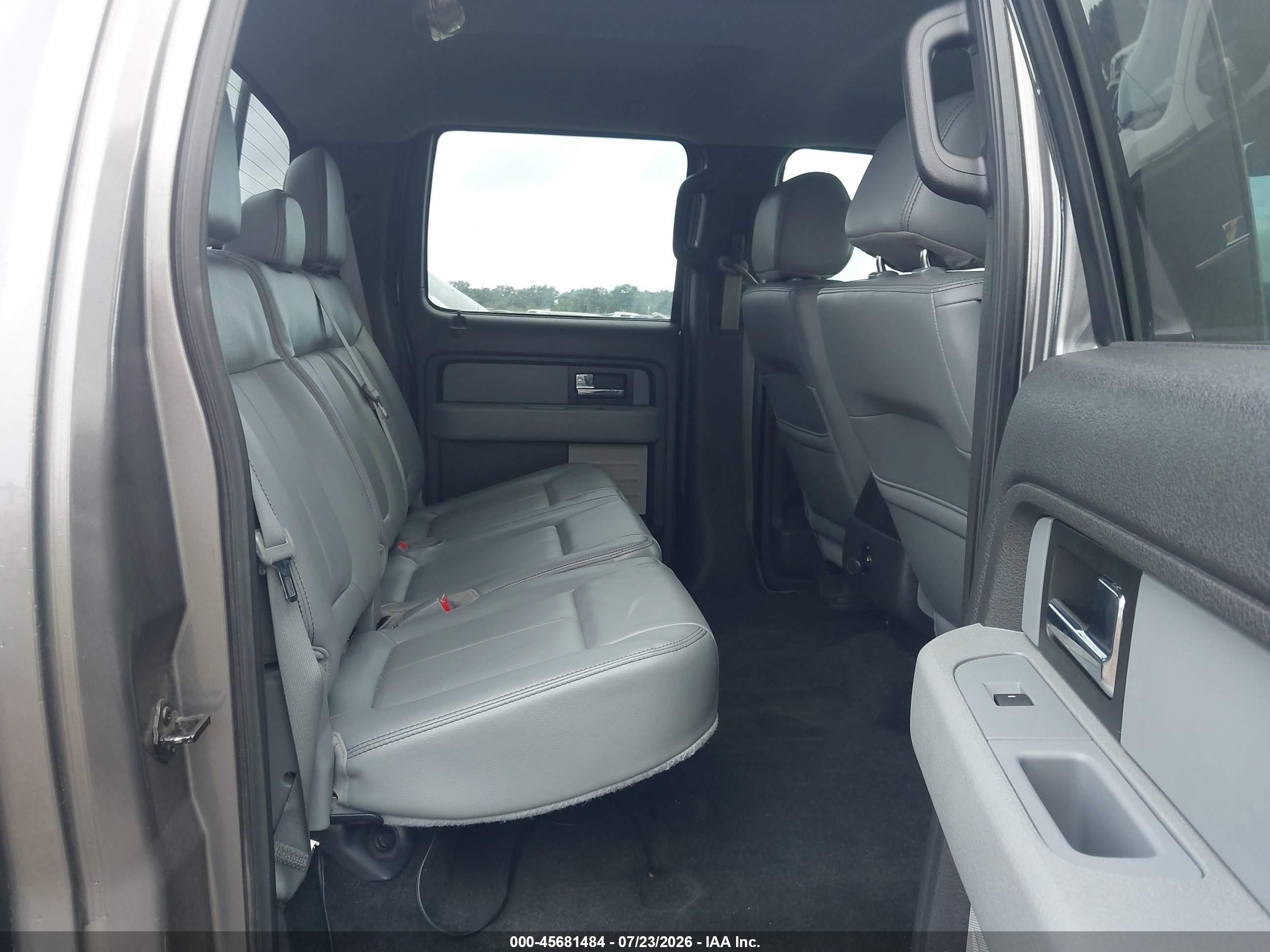 2014 Ford F-150 Xlt Серый vin: 1FTFW1EF6EKD65760