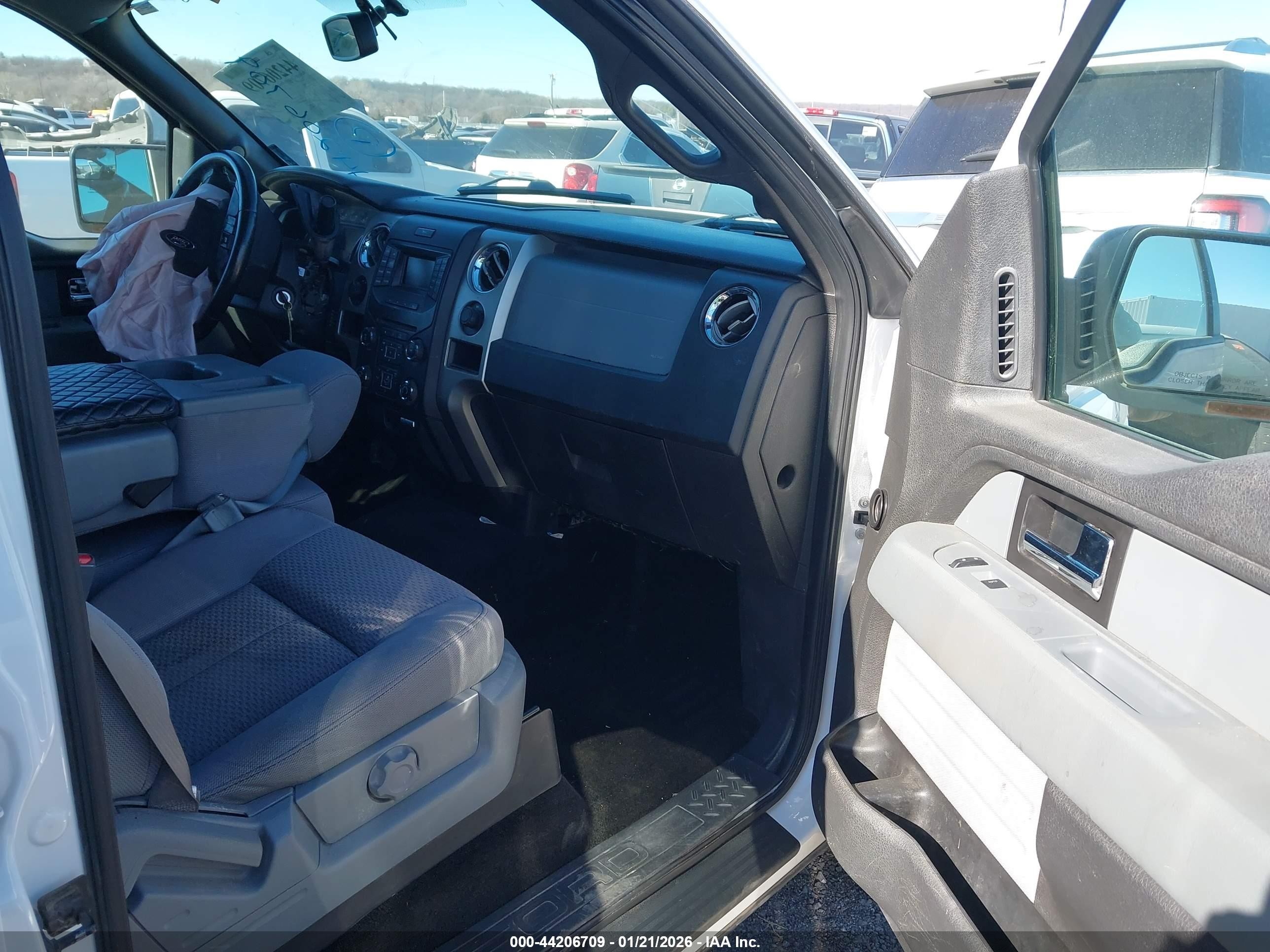 2014 Ford F-150 Xlt White vin: 1FTFW1EF6EKF93919
