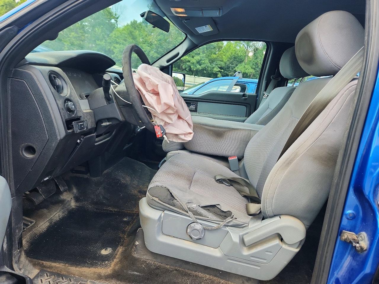 2014 Ford F150 Supercrew Blue vin: 1FTFW1EF6EKG44397