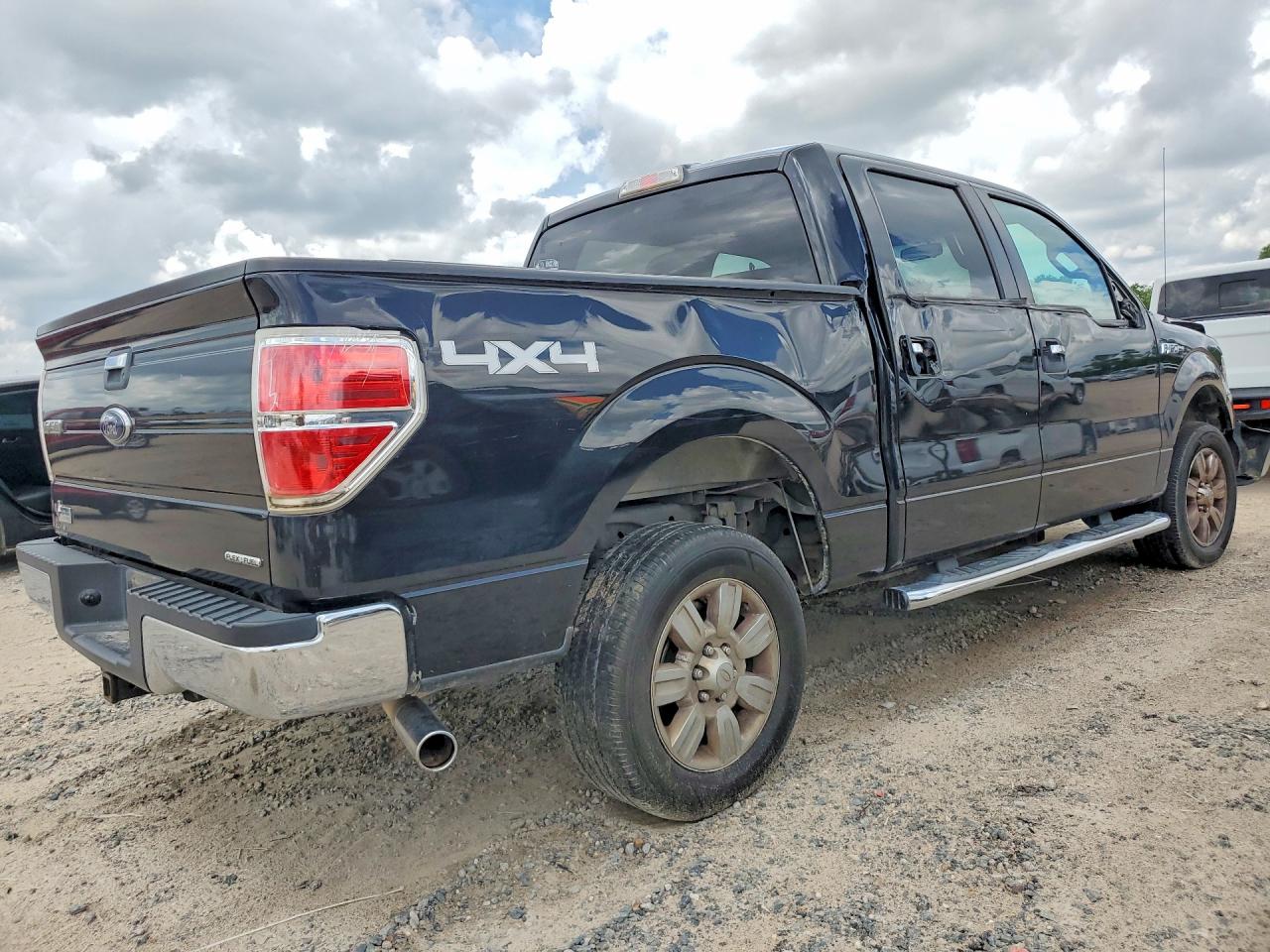 2012 Ford F150 Supercrew Black vin: 1FTFW1EF7CFC01682