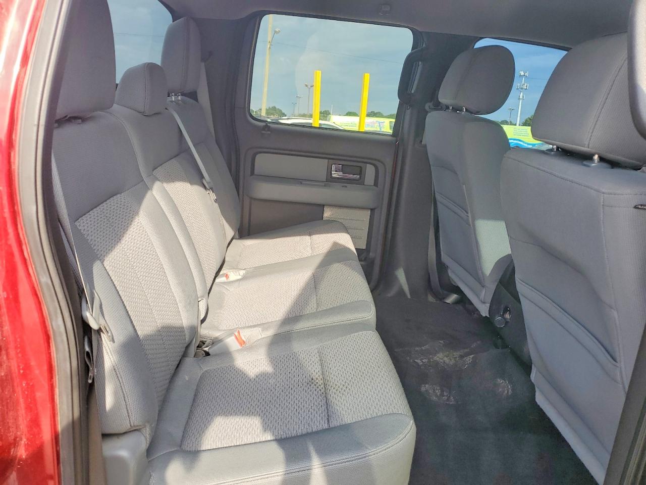 2013 Ford F150 Supercrew Red vin: 1FTFW1EF7DFB96520