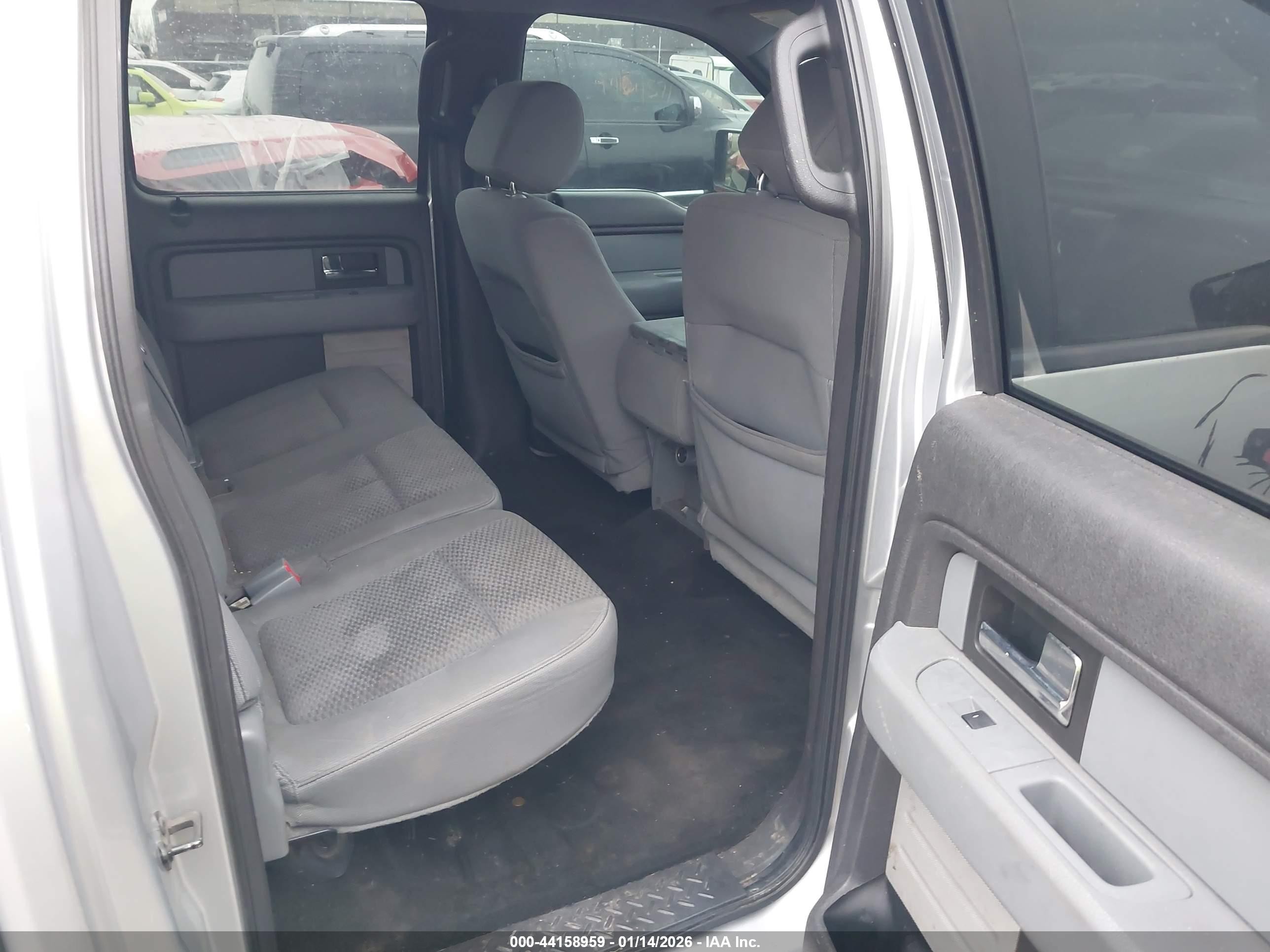 2013 Ford F-150 Xlt Silver vin: 1FTFW1EF7DFC24932