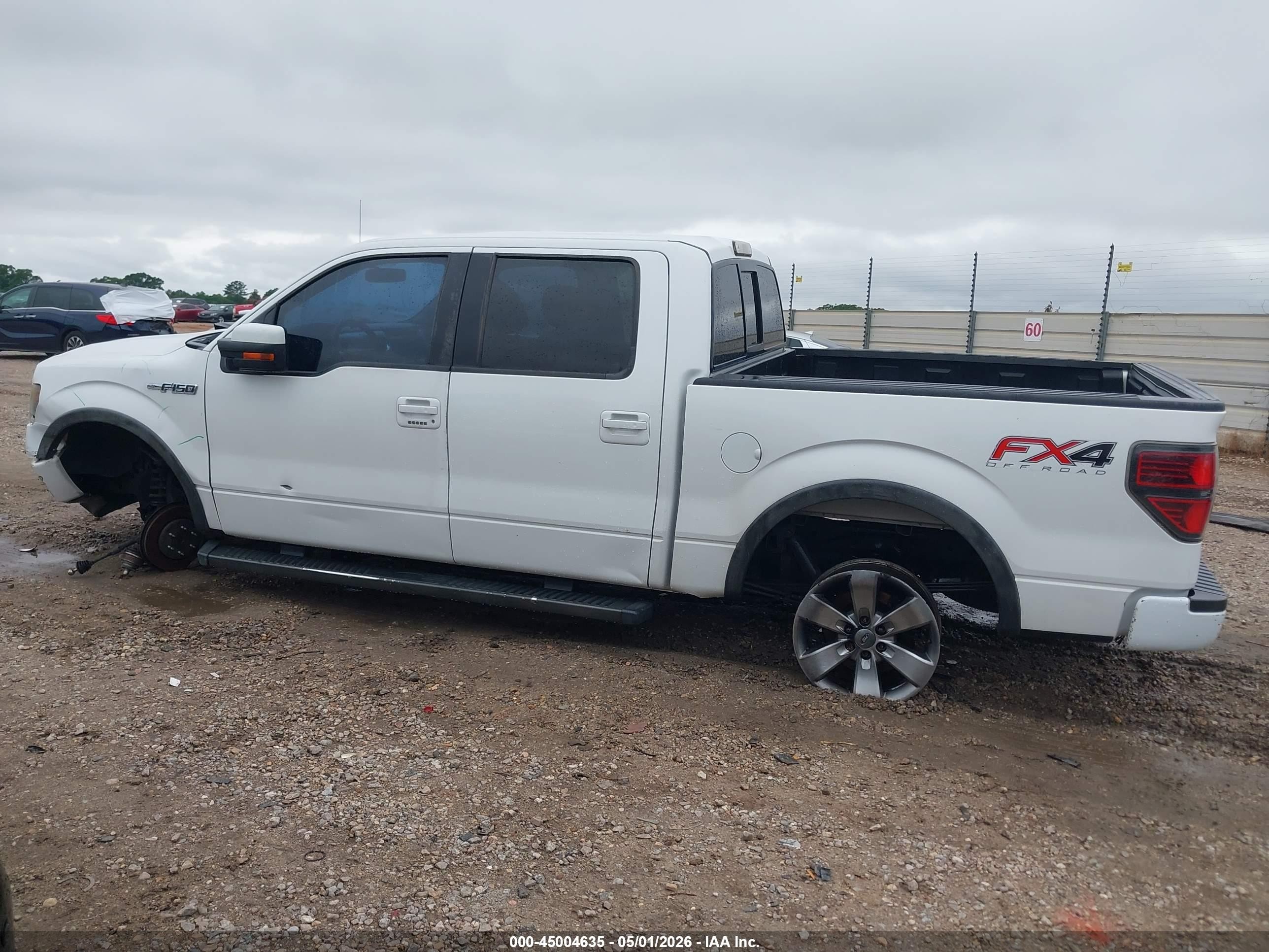 2013 Ford F-150 Fx4 White vin: 1FTFW1EF7DKD34189