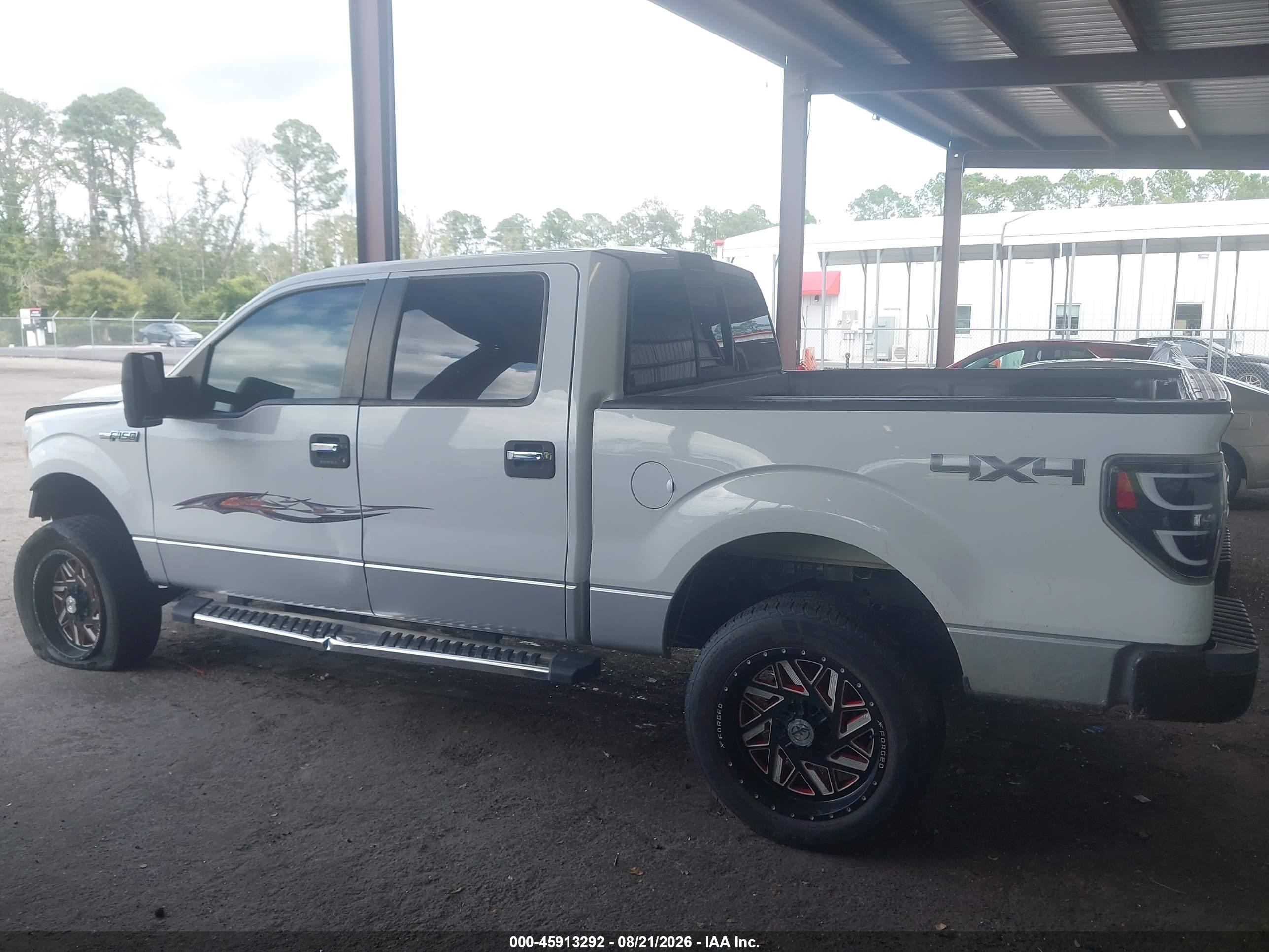 2014 Ford F-150 Xlt White vin: 1FTFW1EF7EFD04877