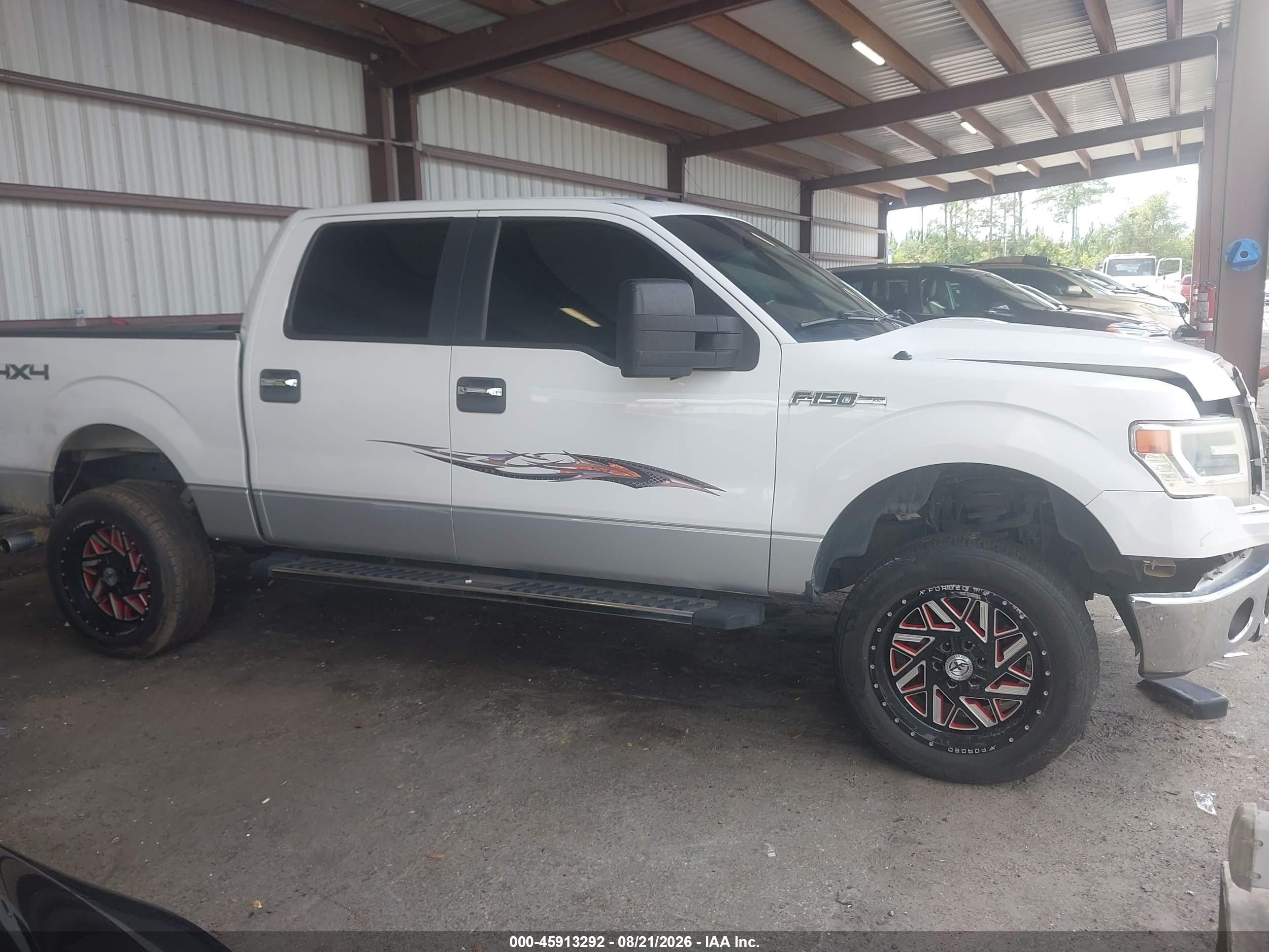2014 Ford F-150 Xlt White vin: 1FTFW1EF7EFD04877
