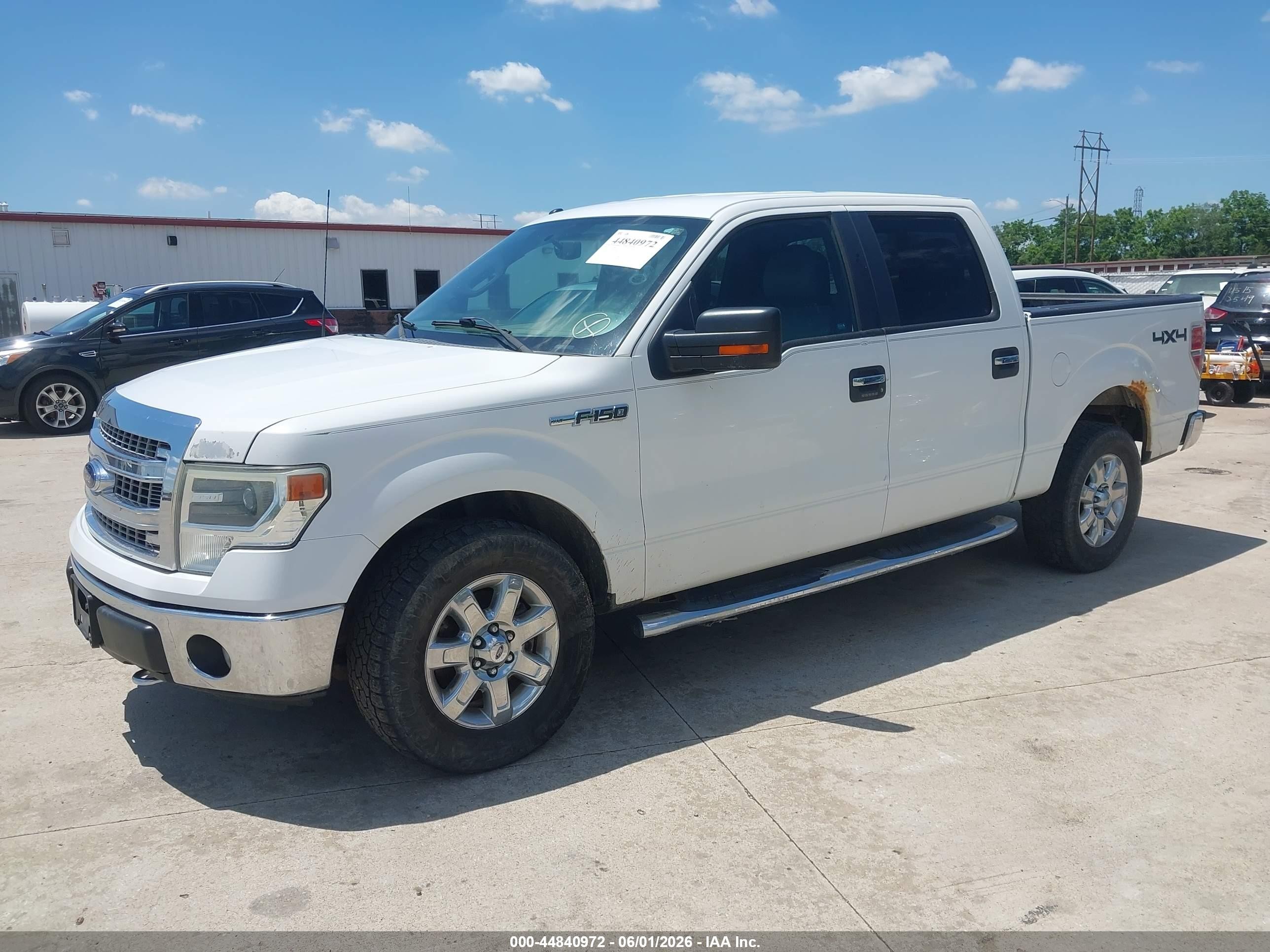 2014 Ford F-150 Xlt White vin: 1FTFW1EF7EKD51981