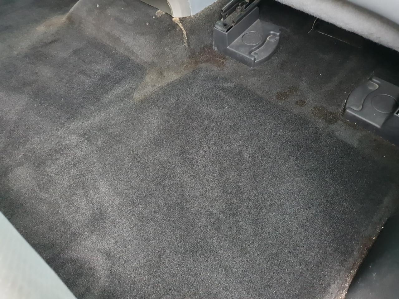 2014 Ford F150 Supercrew Black vin: 1FTFW1EF7EKF13673 Damage: Right Rear Carpet, Stained, Permanent