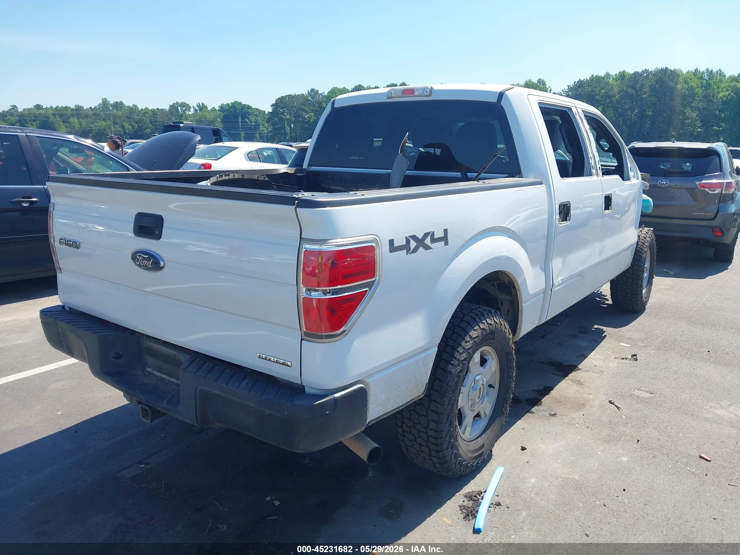 2014 Ford F-150 Xlt Белый vin: 1FTFW1EF7EKG52265