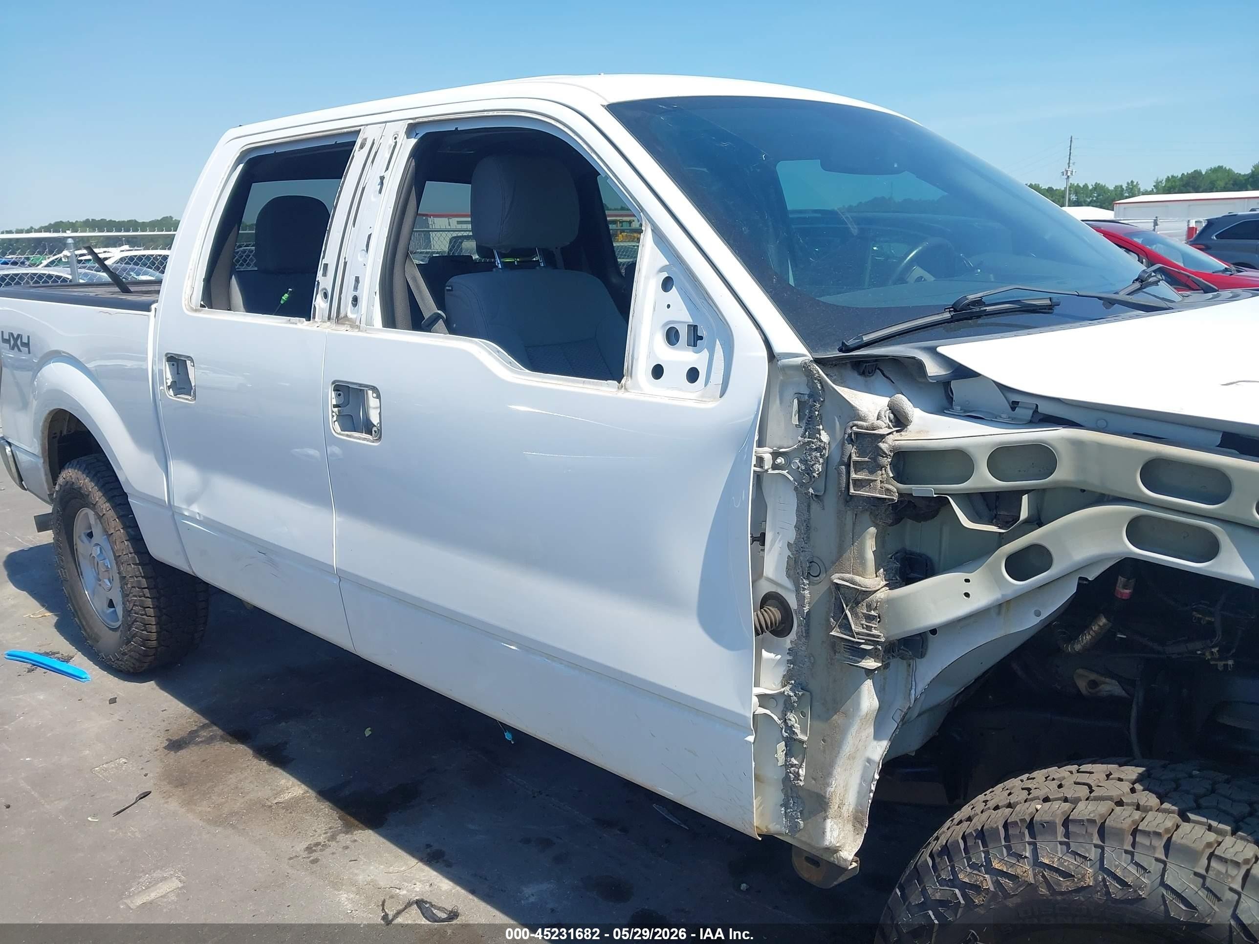 2014 Ford F-150 Xlt Белый vin: 1FTFW1EF7EKG52265