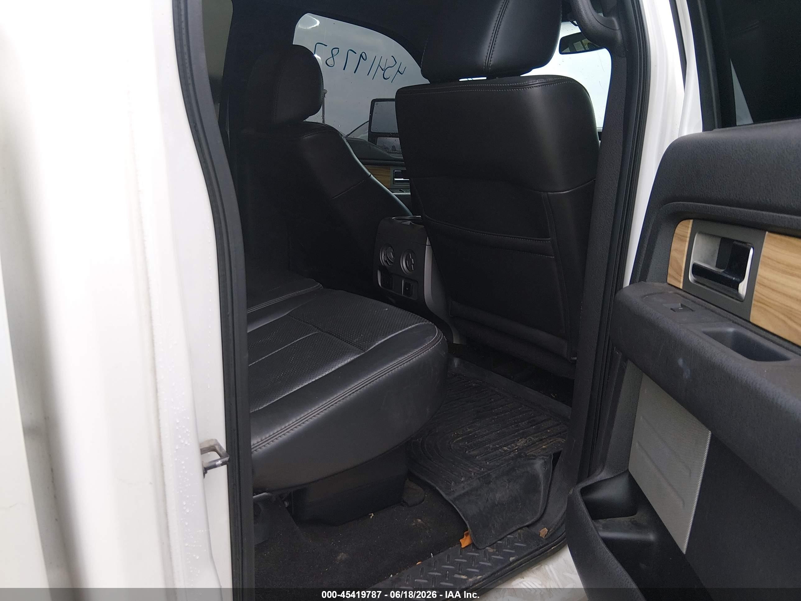 2011 Ford F-150 Lariat White vin: 1FTFW1EF8BFA38197