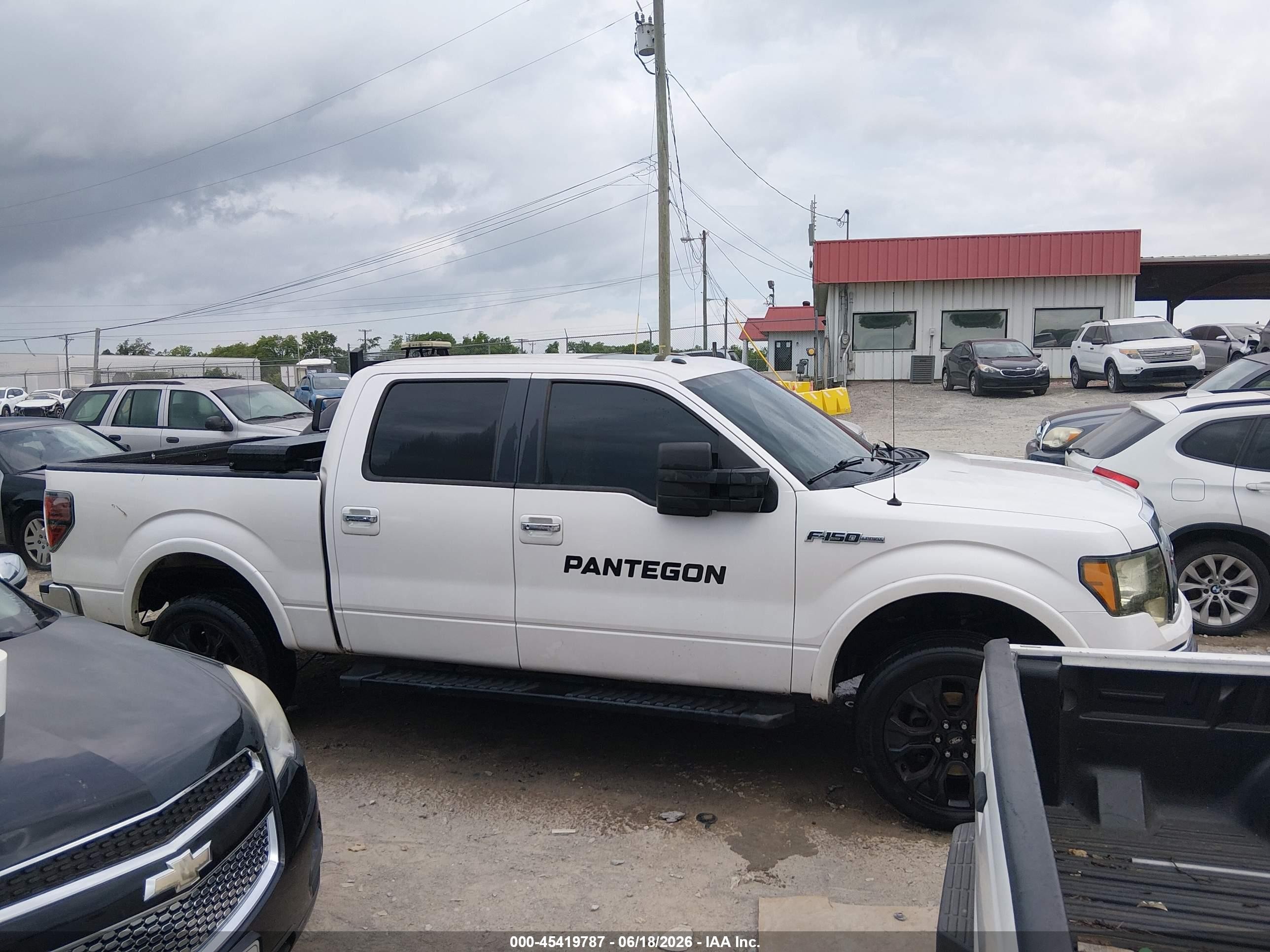 2011 Ford F-150 Lariat White vin: 1FTFW1EF8BFA38197