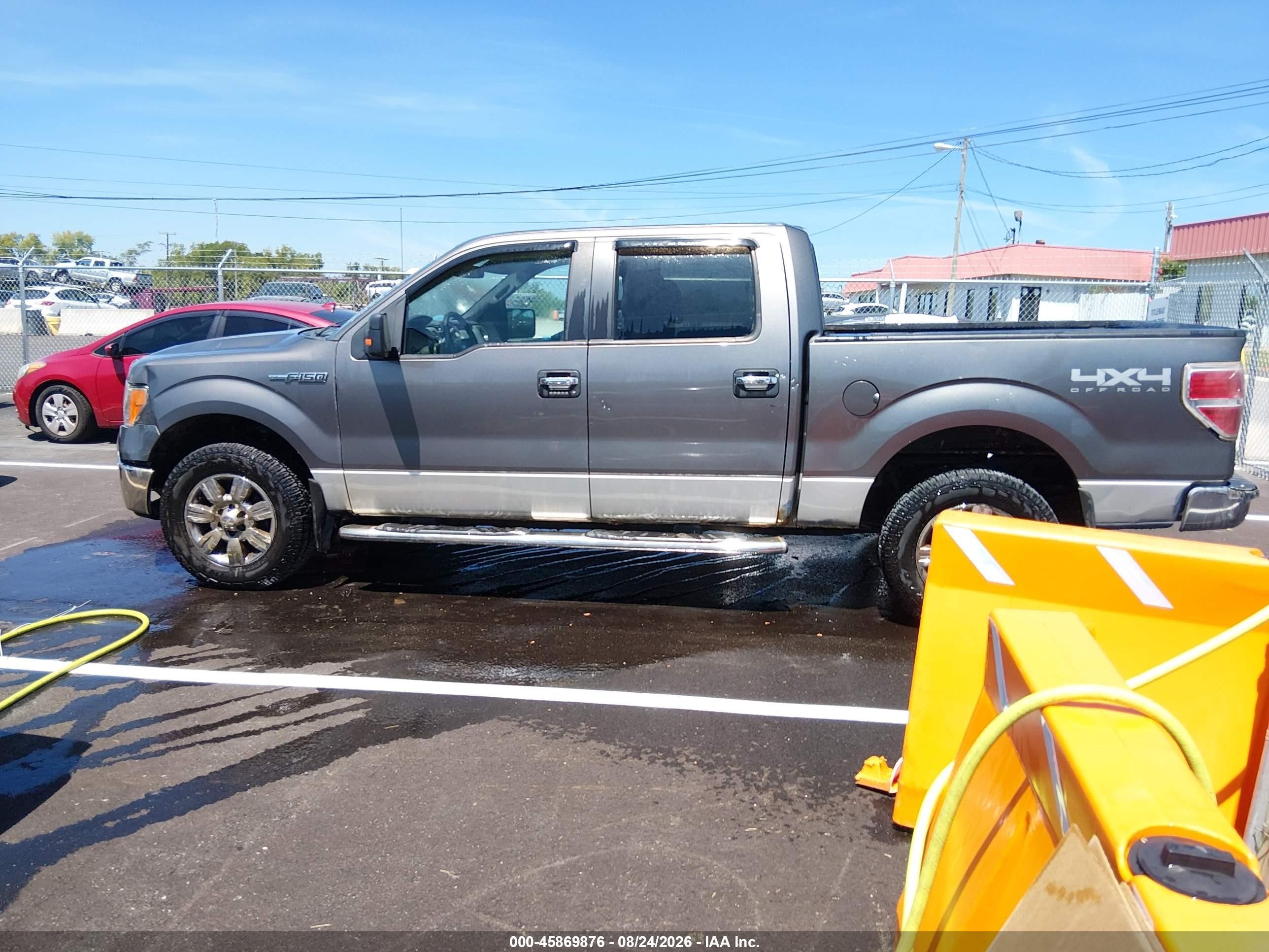 2011 Ford F-150 Xlt Silver vin: 1FTFW1EF8BFC03908