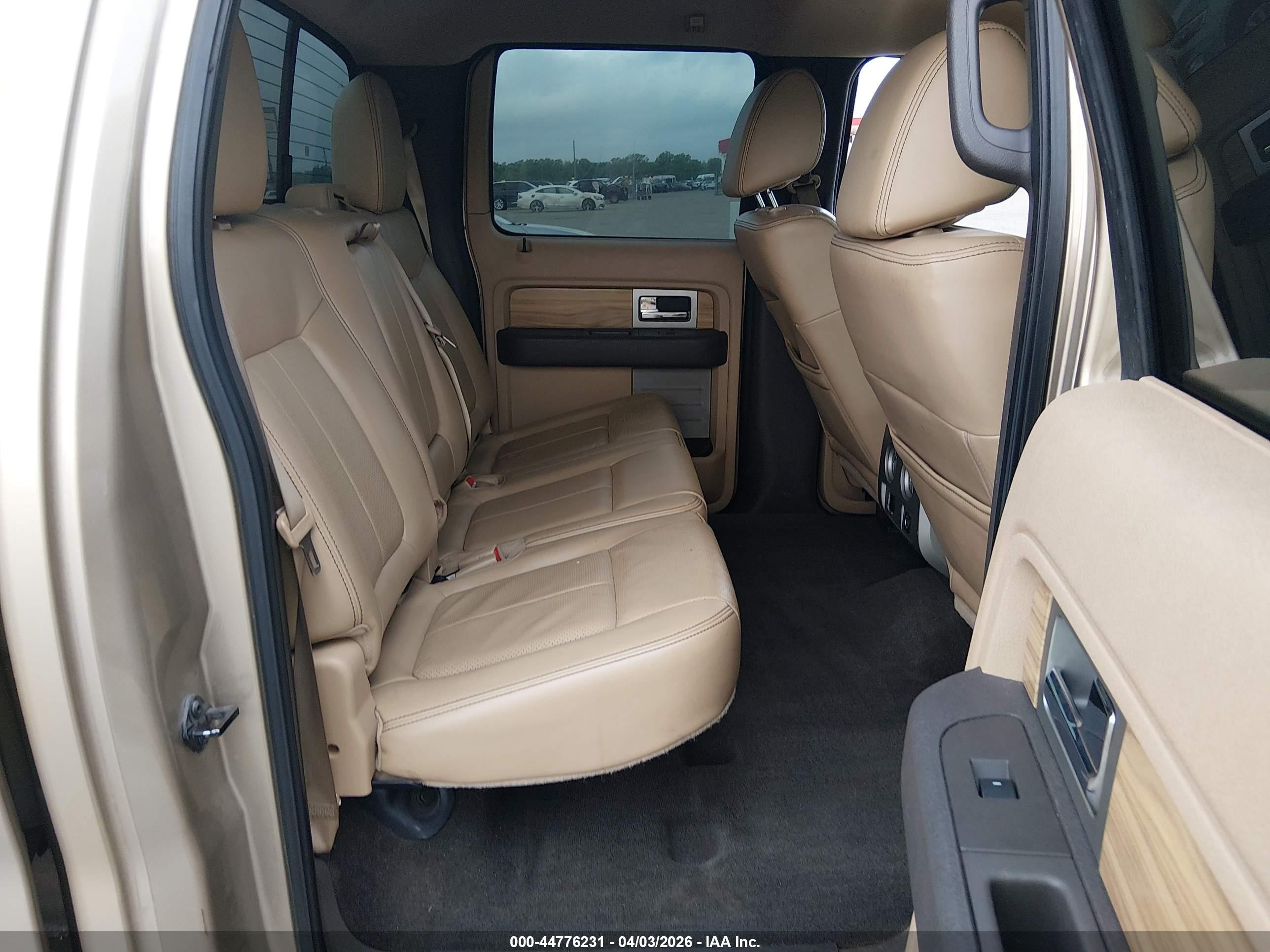 2011 Ford F-150 Lariat Beige vin: 1FTFW1EF8BFC59749