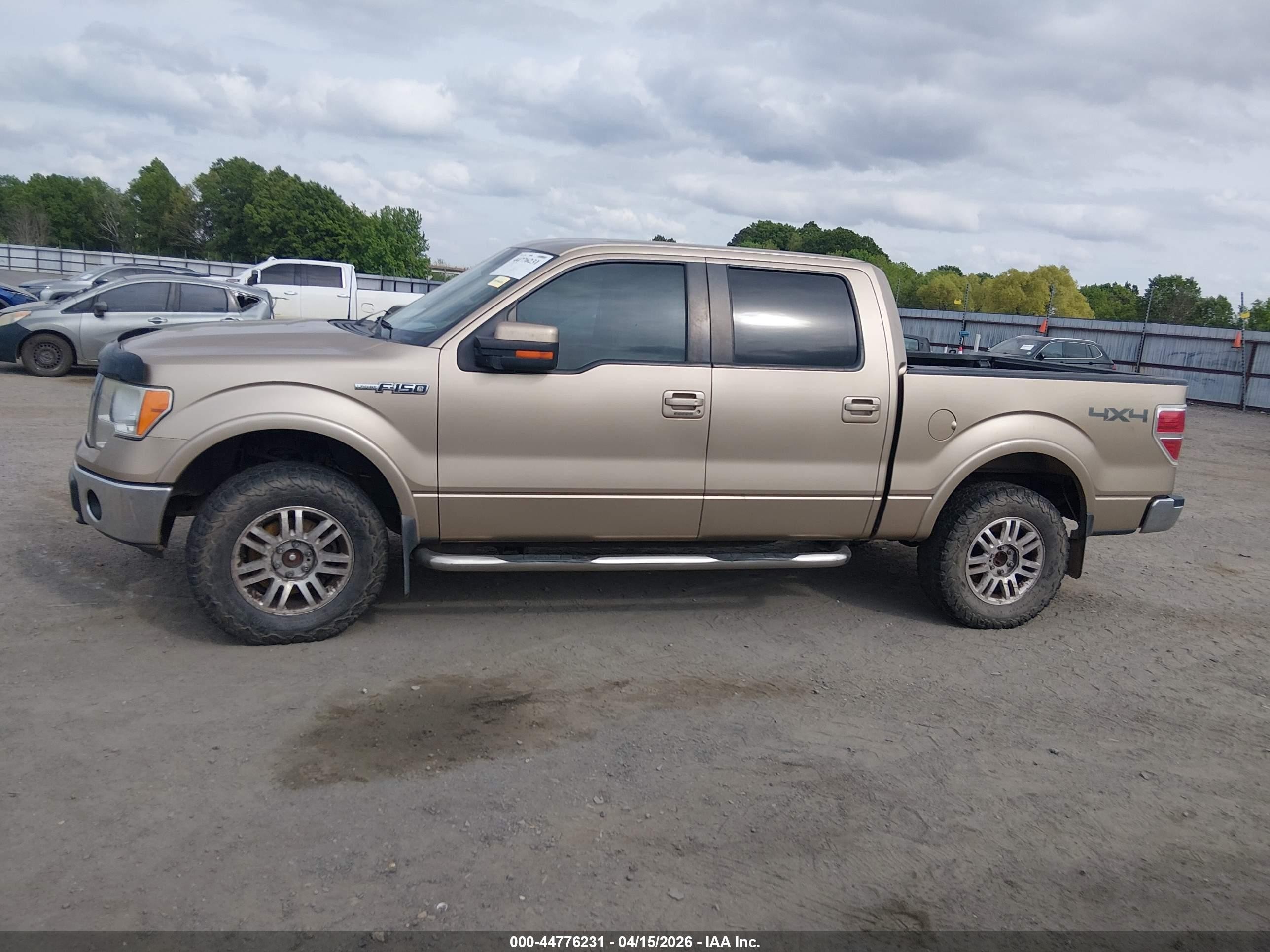 2011 Ford F-150 Lariat Beige vin: 1FTFW1EF8BFC59749