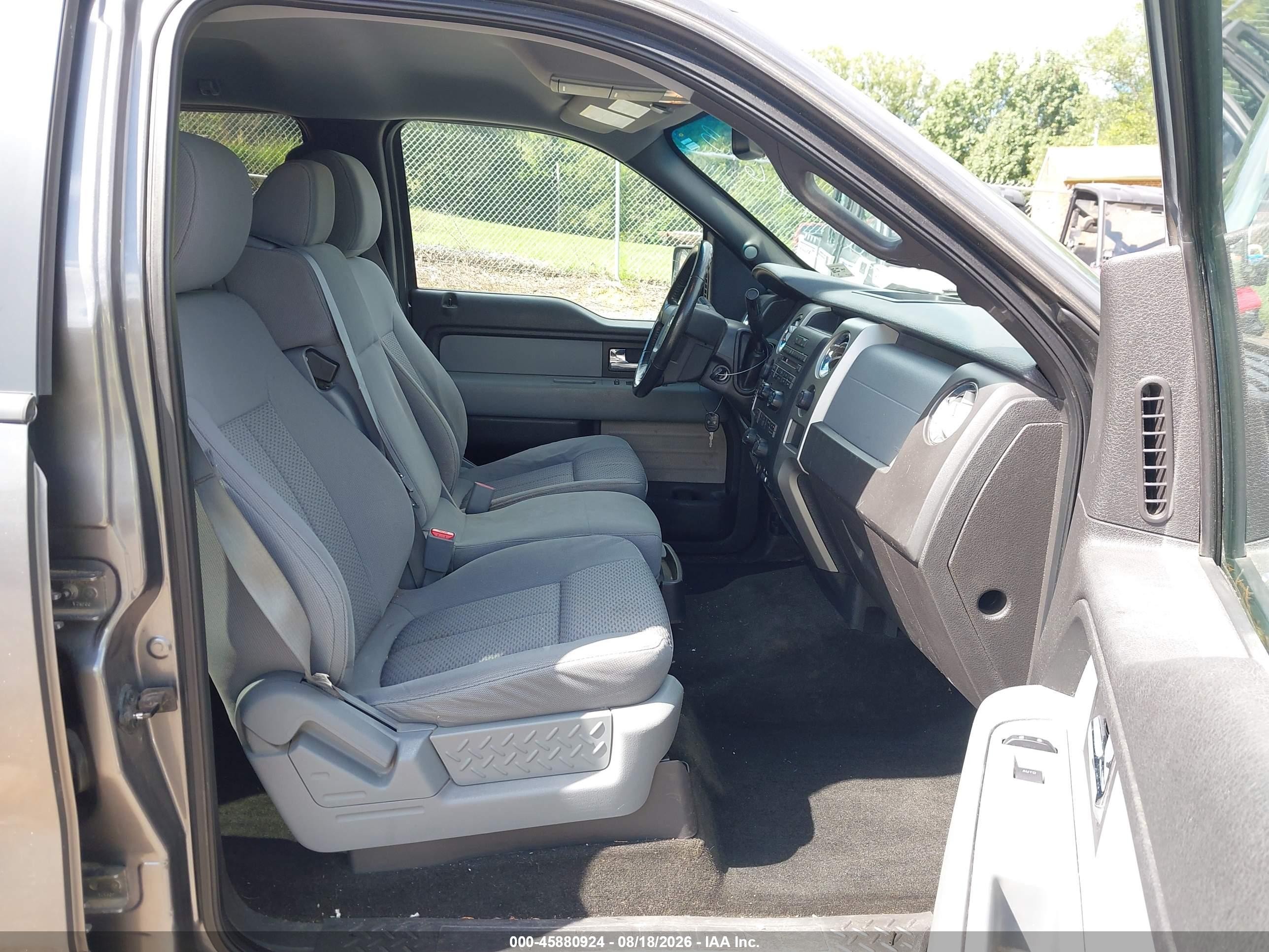 2012 Ford F-150 Xlt Серый vin: 1FTFW1EF8CFA94108