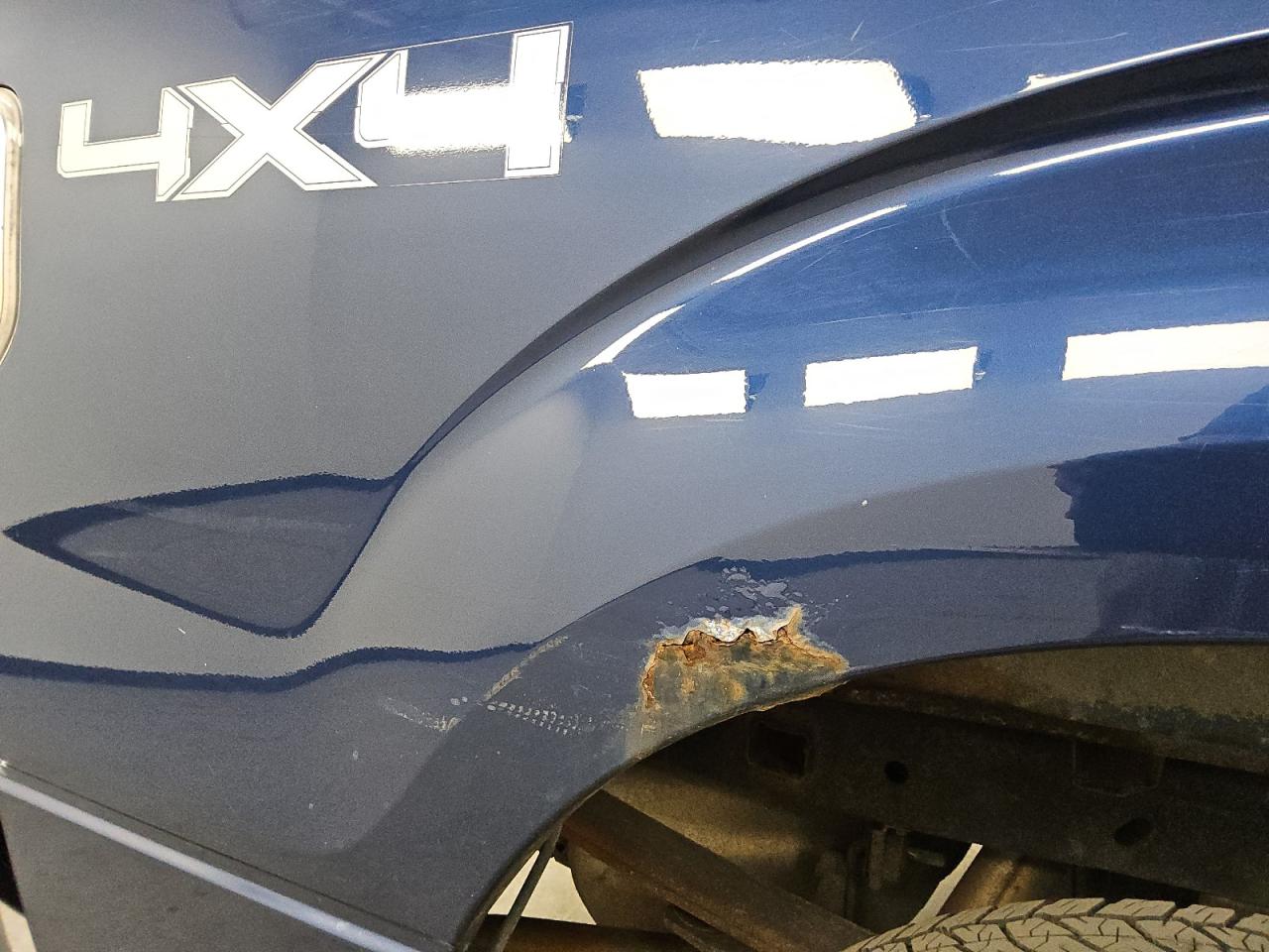 2012 Ford F150 Supercrew Blue vin: 1FTFW1EF8CFB75111 Damage: Right Bed Side, Rust, 7 To 8 Inches