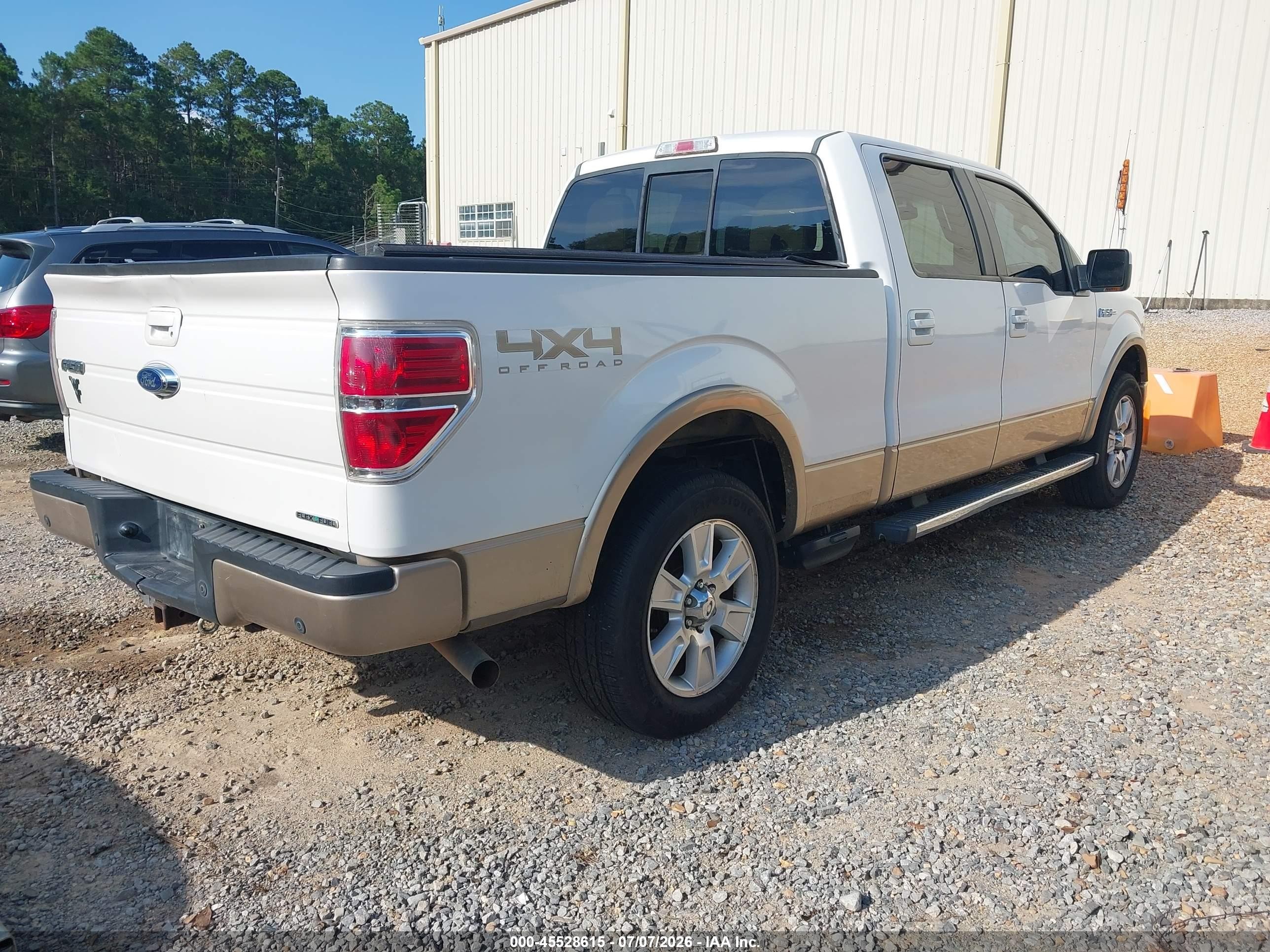 2013 Ford F-150 Lariat White vin: 1FTFW1EF8DFA73924