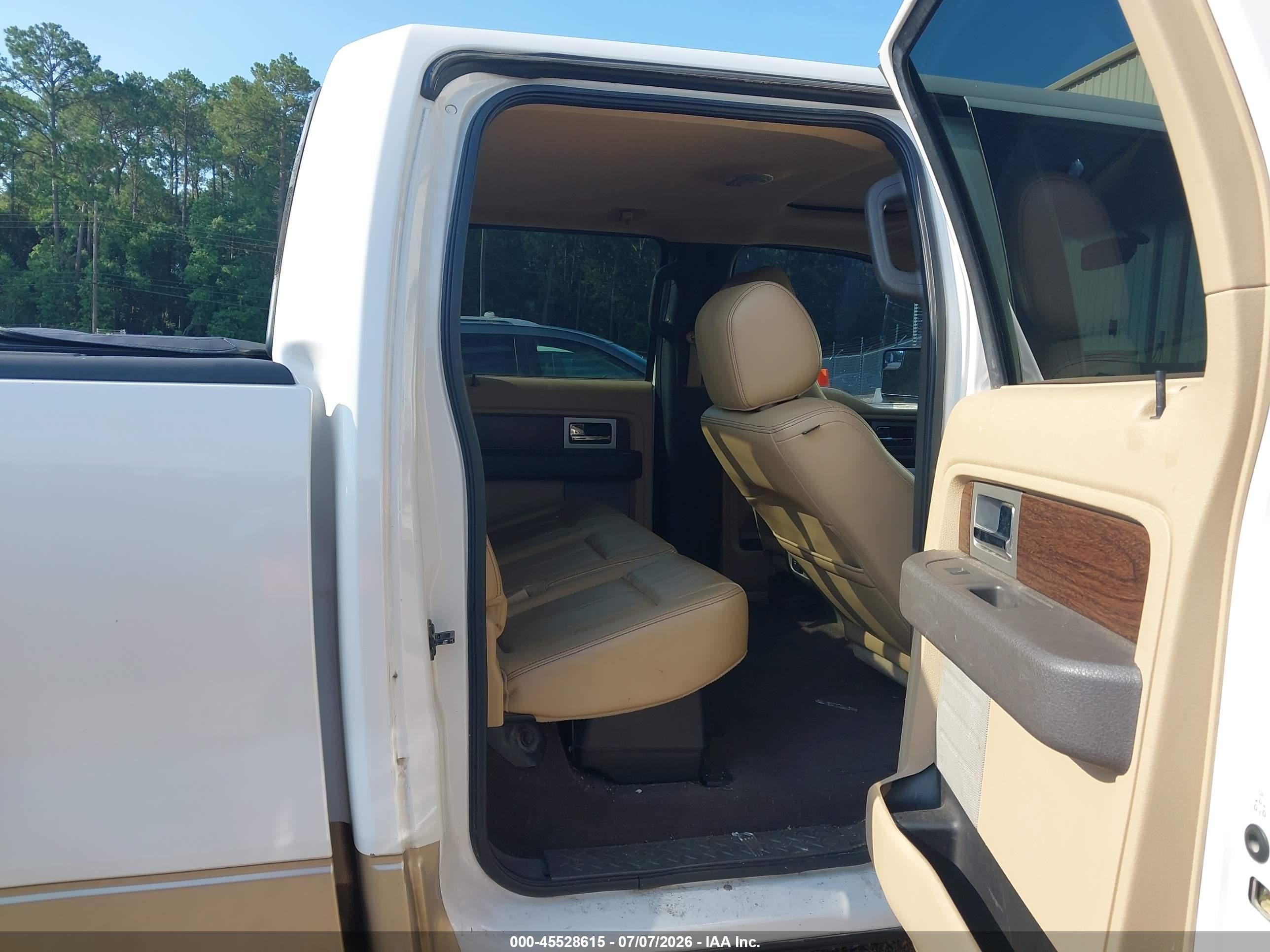 2013 Ford F-150 Lariat White vin: 1FTFW1EF8DFA73924