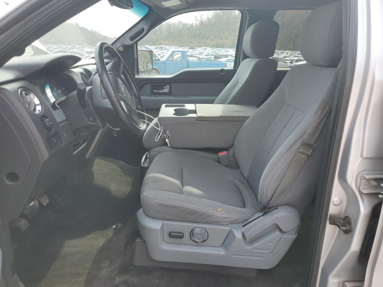 2013 Ford F150 Supercrew Silver vin: 1FTFW1EF8DFA91100