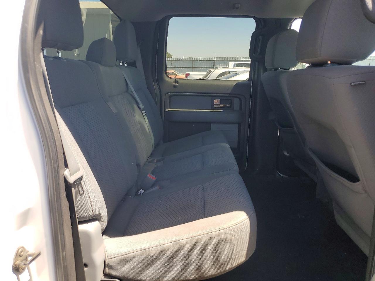 2013 Ford F150 Supercrew White vin: 1FTFW1EF8DFB61033