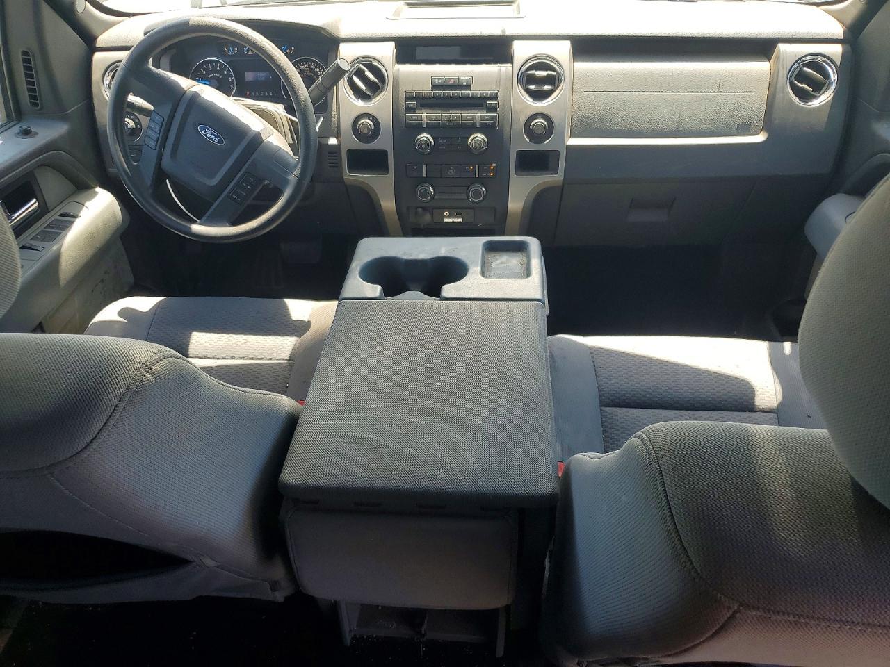 2013 Ford F150 Supercrew White vin: 1FTFW1EF8DFB61033