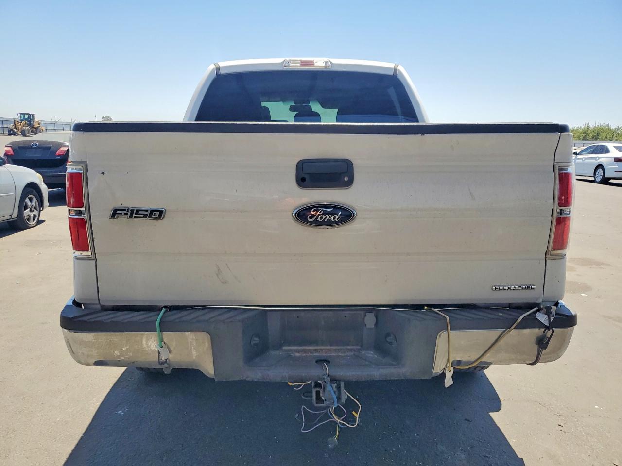 2013 Ford F150 Supercrew White vin: 1FTFW1EF8DFB61033