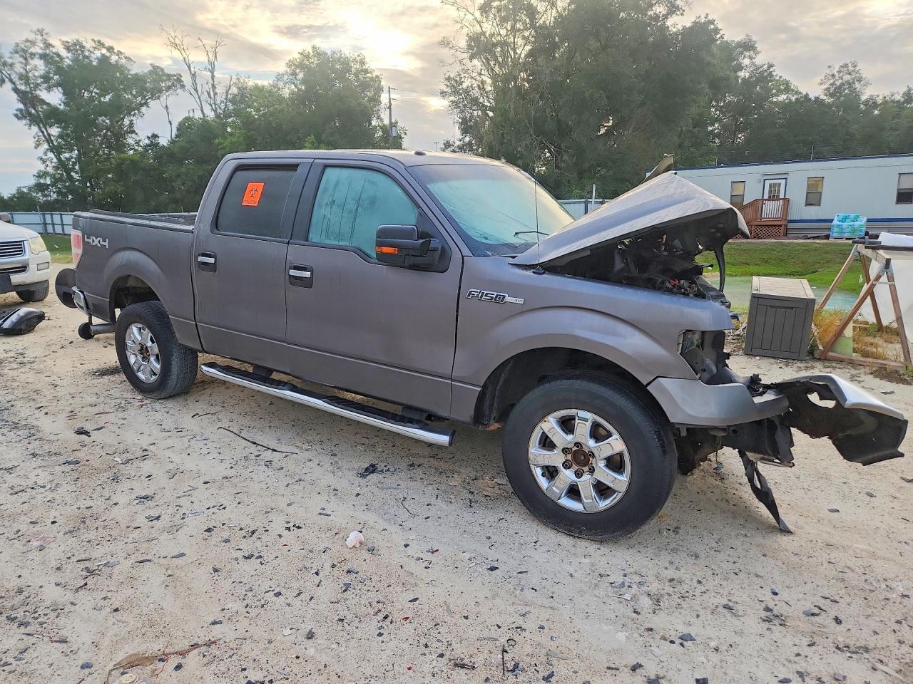 2013 Ford F150 Supercrew Gray vin: 1FTFW1EF8DKE61503
