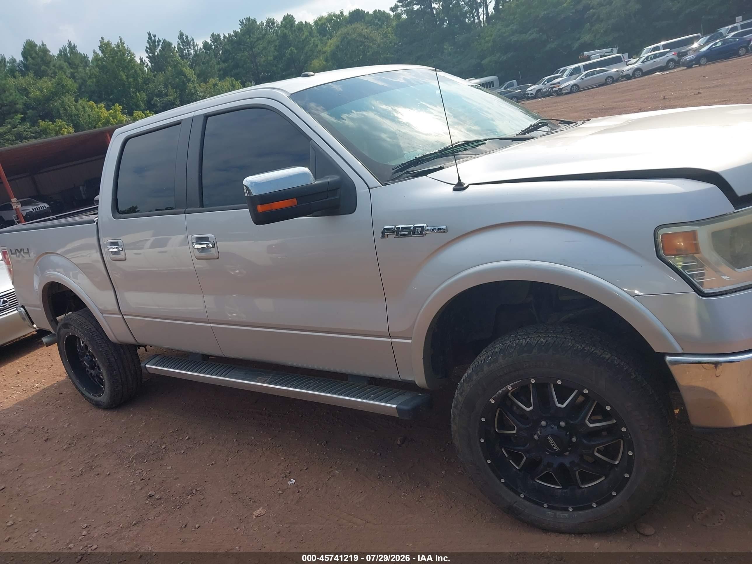2014 Ford F-150 Lariat Silver vin: 1FTFW1EF8EFA04846