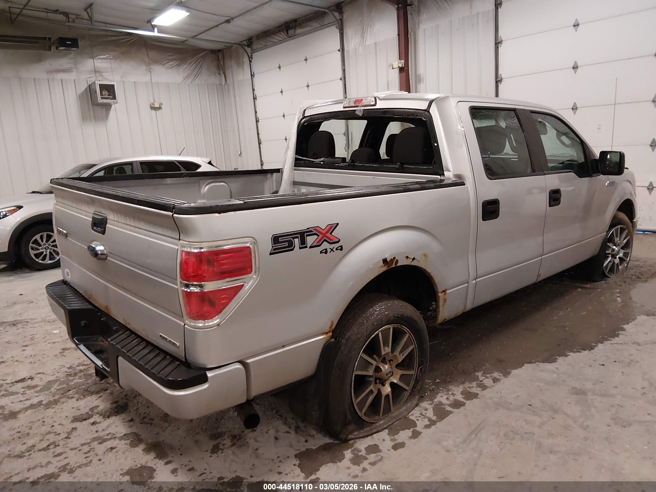 2014 Ford F-150 Stx Silver vin: 1FTFW1EF8EFC14833