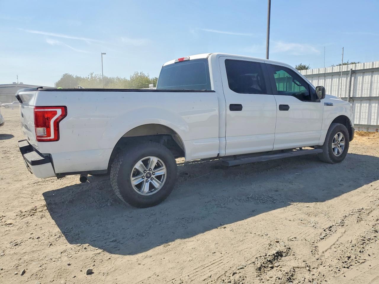 2015 Ford F150 Supercrew White vin: 1FTFW1EF8FFA61341