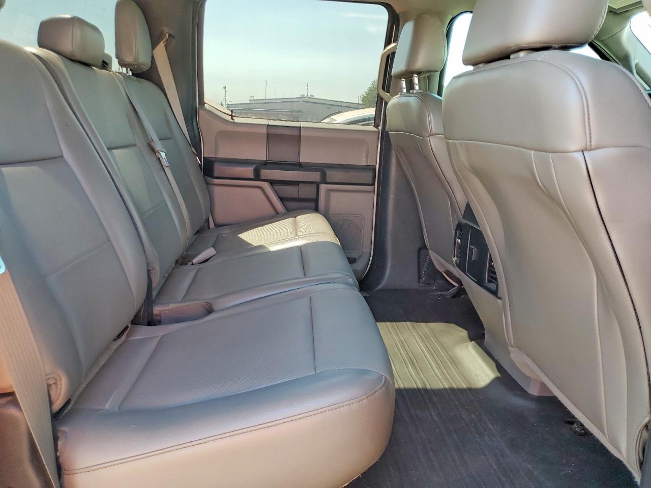2015 Ford F150 Supercrew White vin: 1FTFW1EF8FFA61341