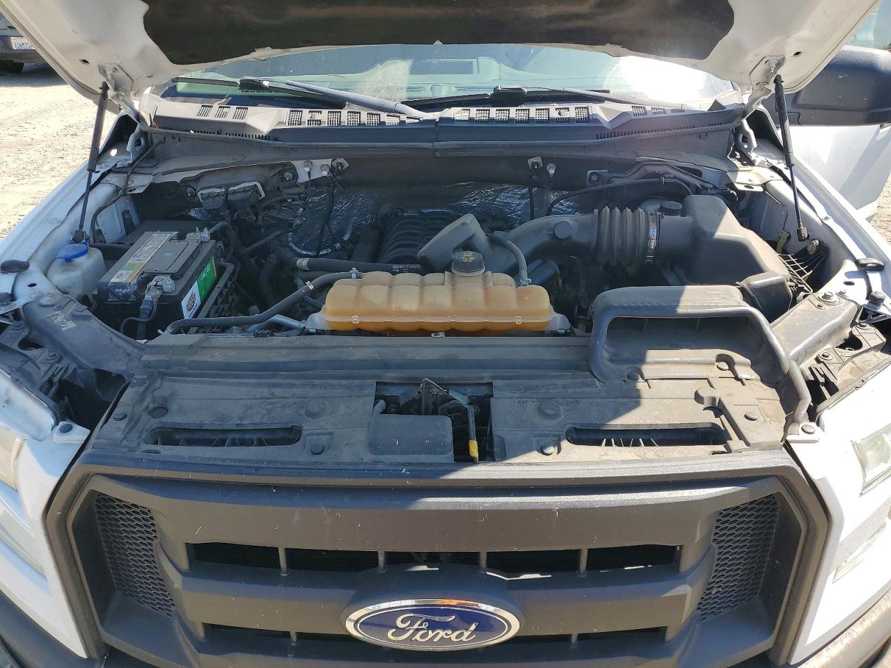 2015 Ford F150 Supercrew White vin: 1FTFW1EF8FFA61341
