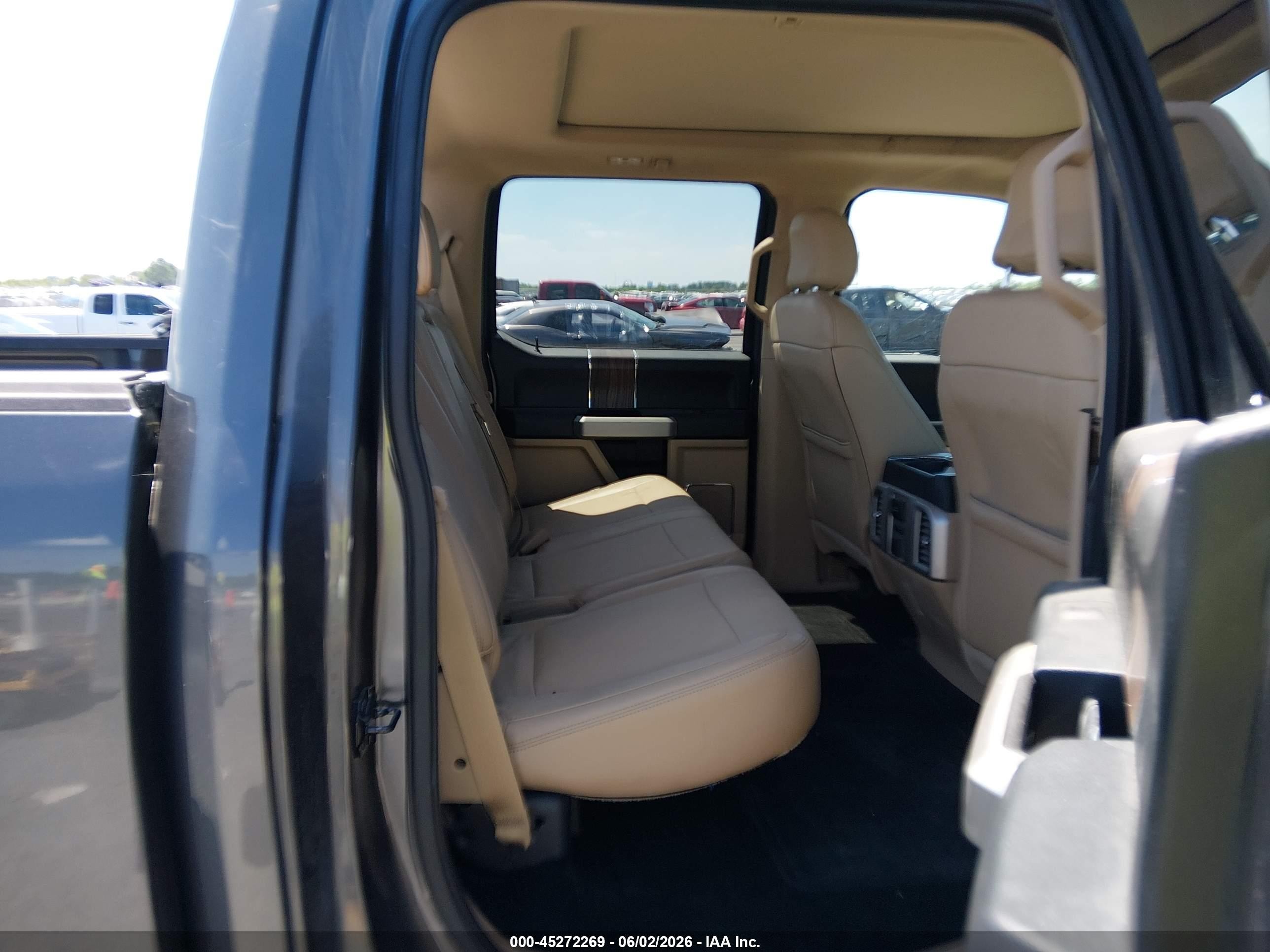 2015 Ford F-150 Lariat Gray vin: 1FTFW1EF8FFA99345