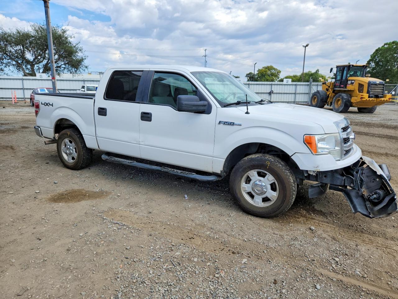 2013 Ford F150 Supercrew White vin: 1FTFW1EF9DFC36158