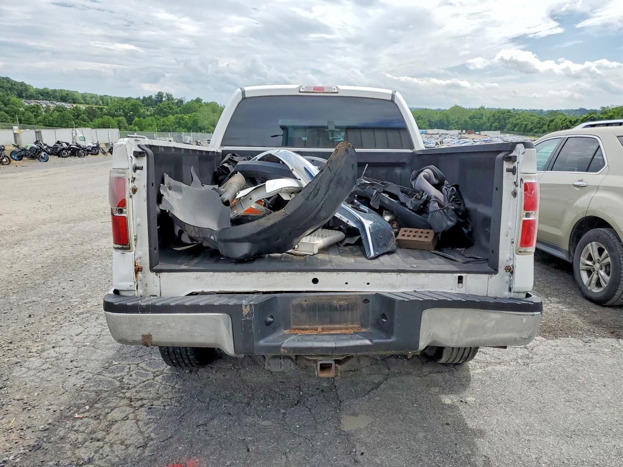 2013 Ford F150 Supercrew White vin: 1FTFW1EF9DKE57461